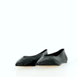 Ballerina nera in pelle a punta