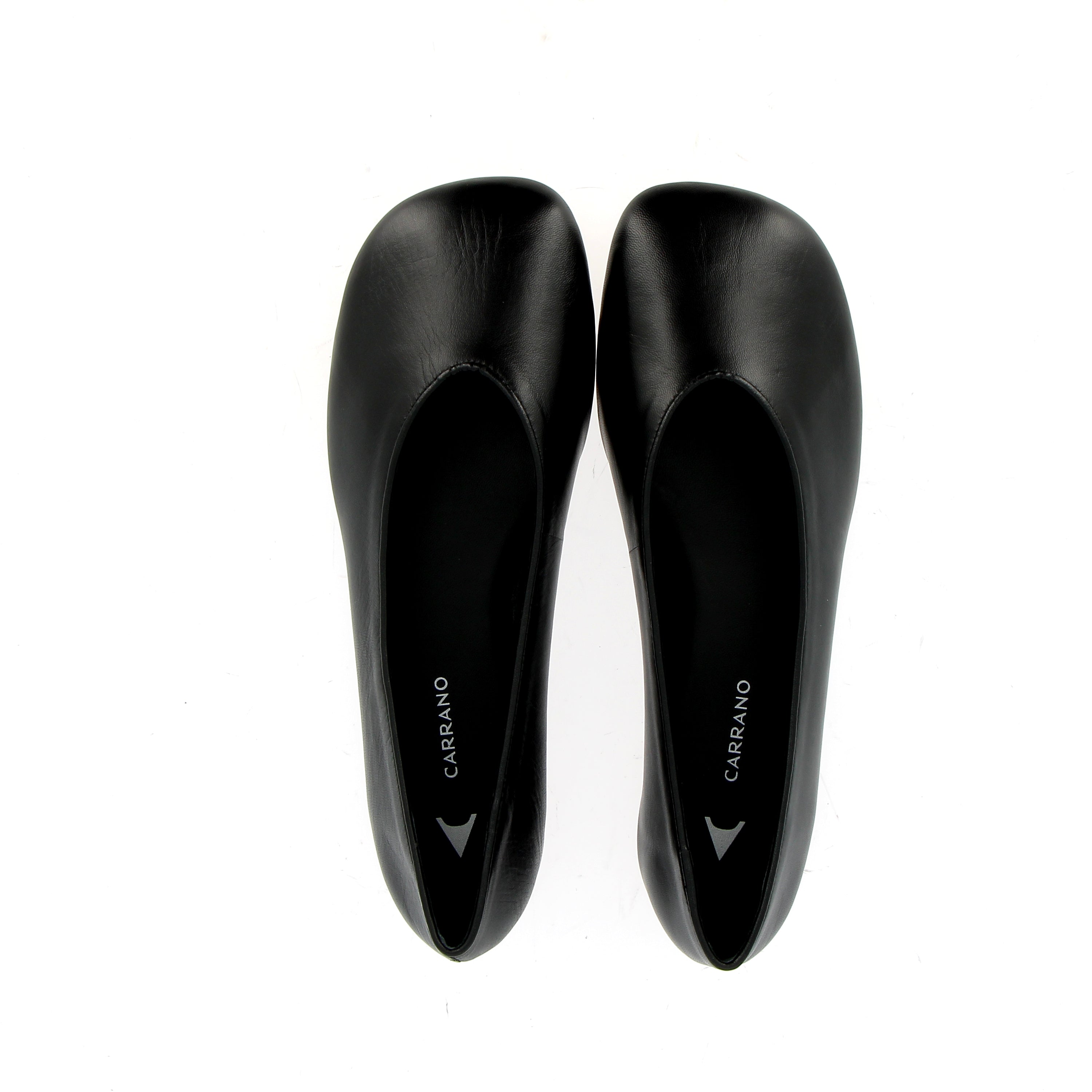 Ballerina nera in pelle forma a piede