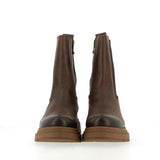 Brown calfskin Chelsea boot with elastic and zip