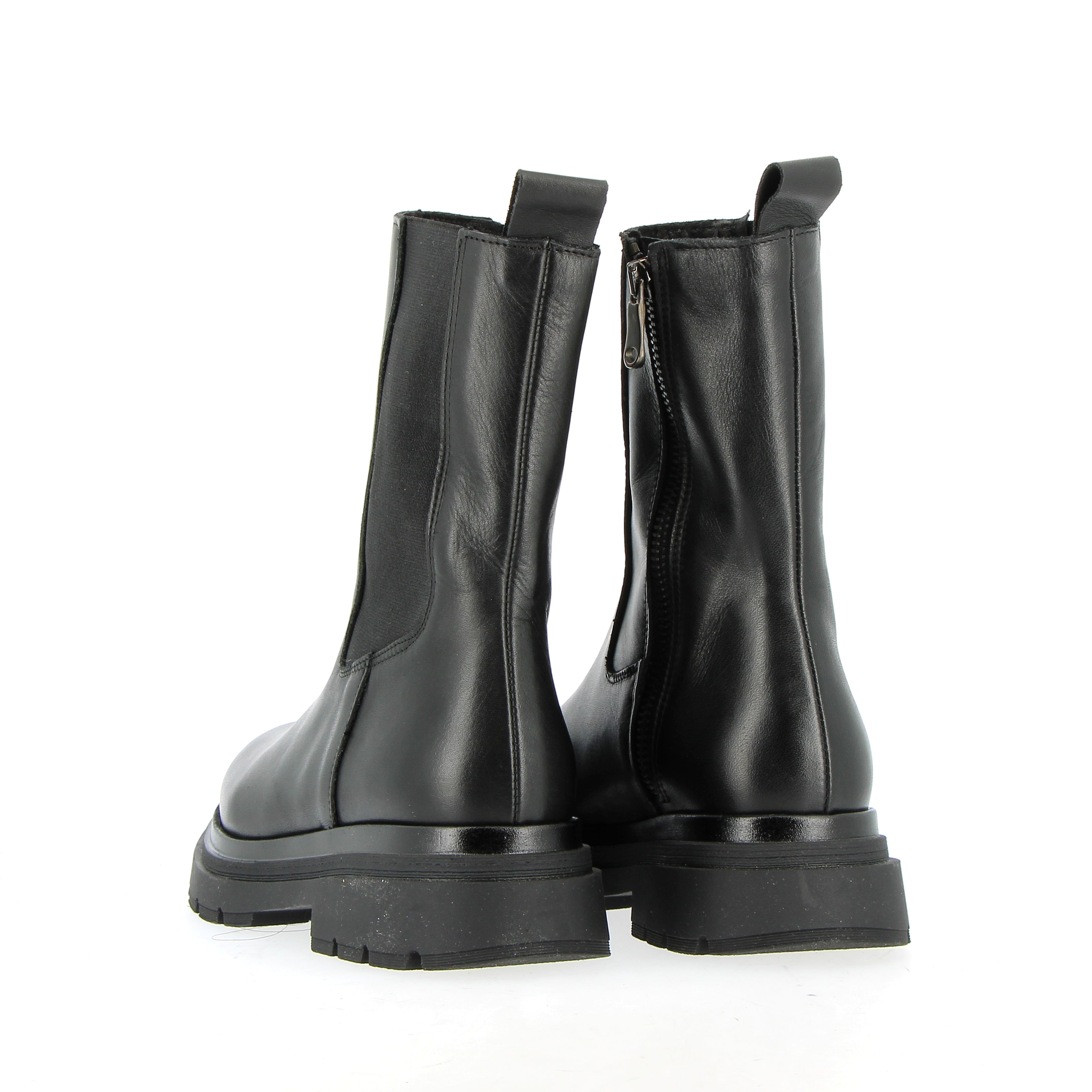 Black calfskin Chelsea boot with elastic and zip