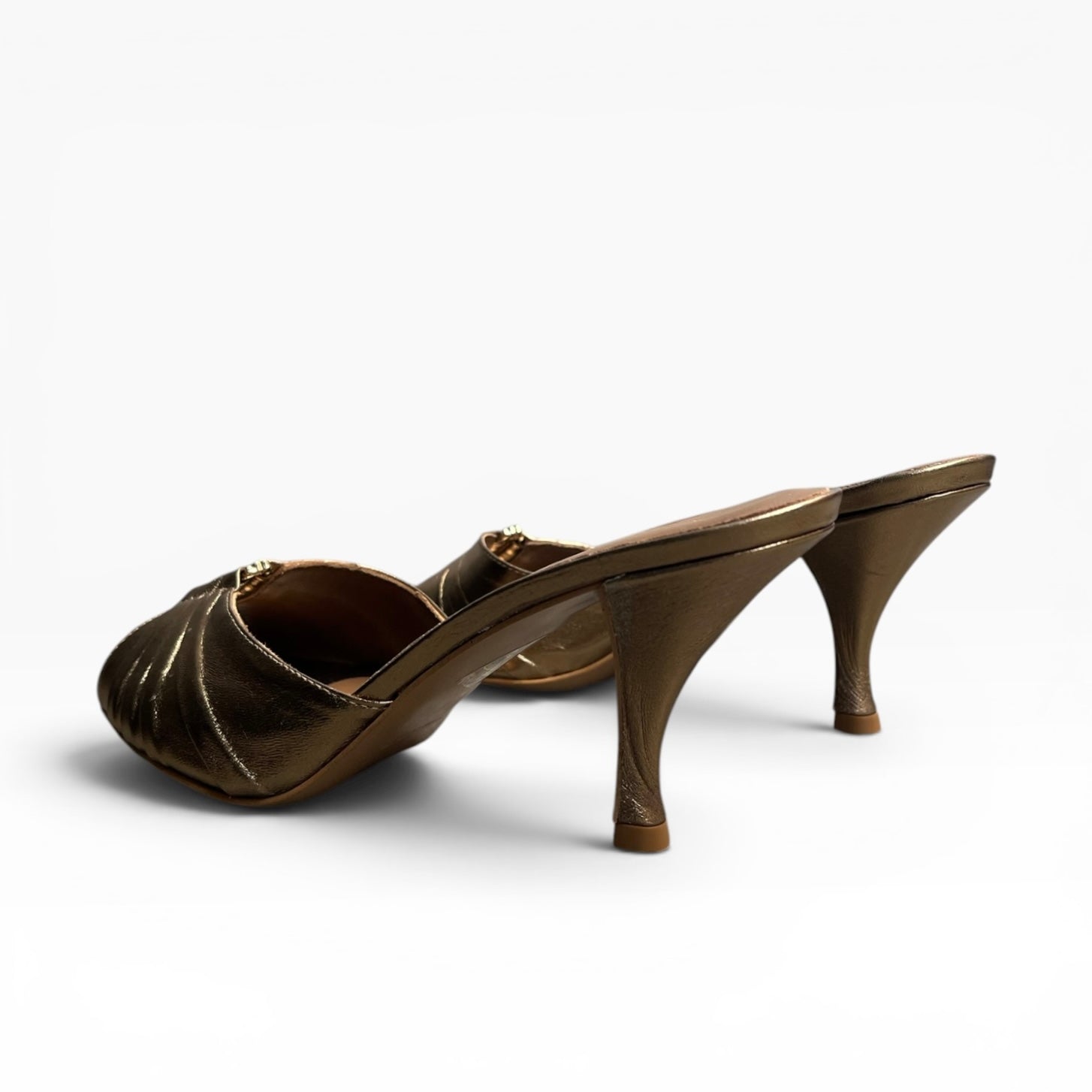 Mule a punta con tacco 80 in pelle bronzo