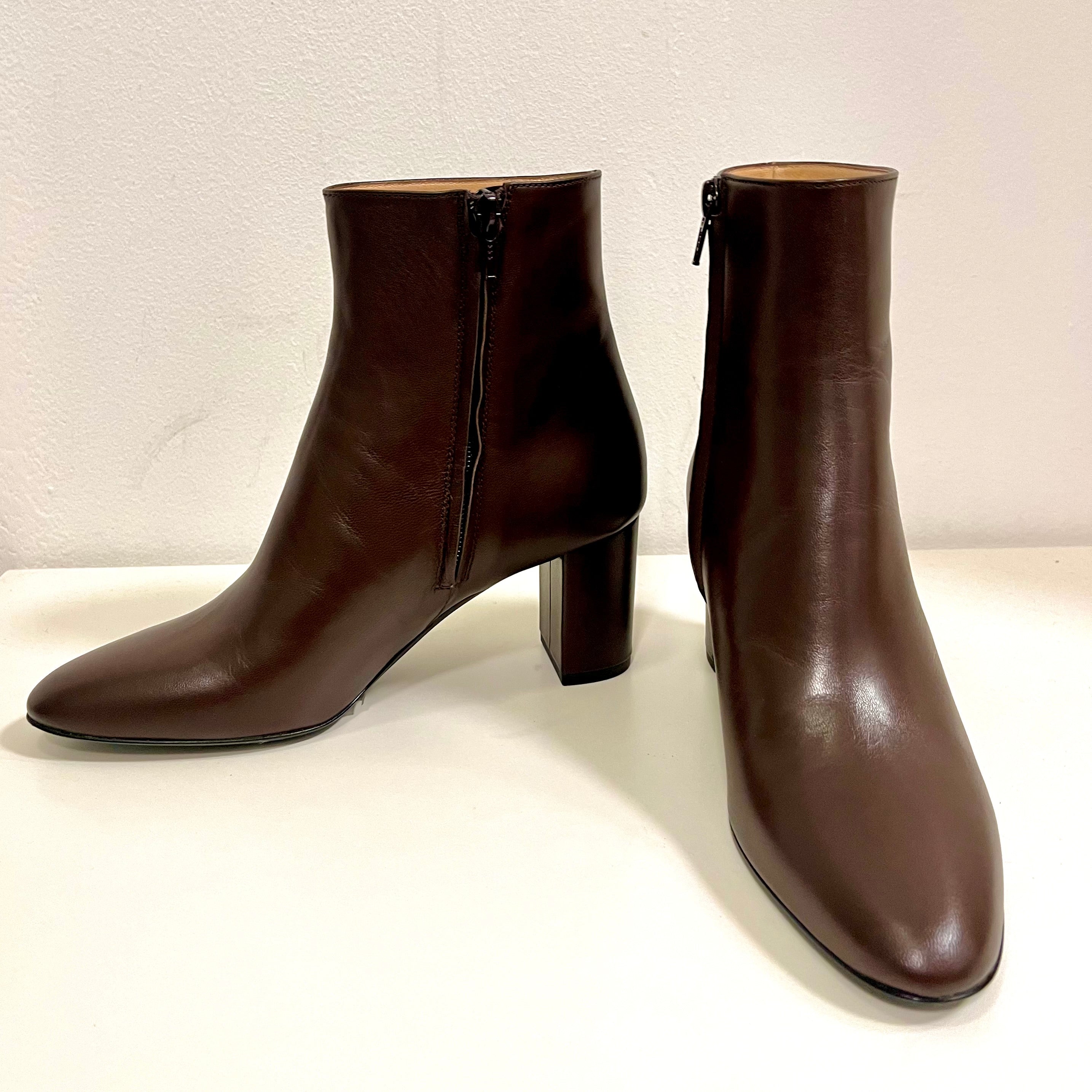 Dark brown suede soft tube boot