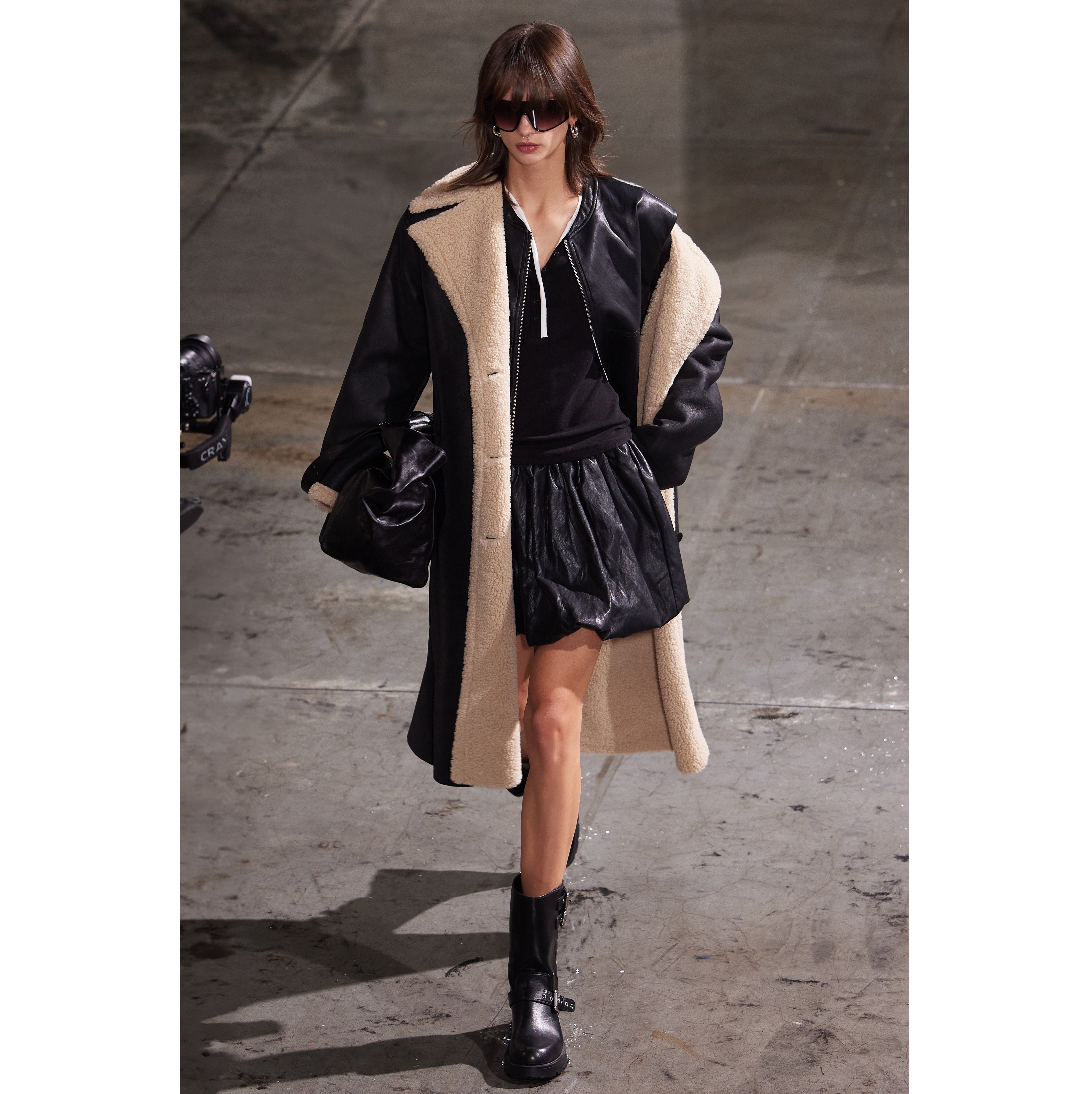 Cappotto lungo in eco shearling nero