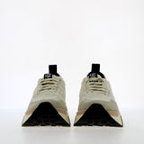 Sneaker in pelo bianco con suola superflex