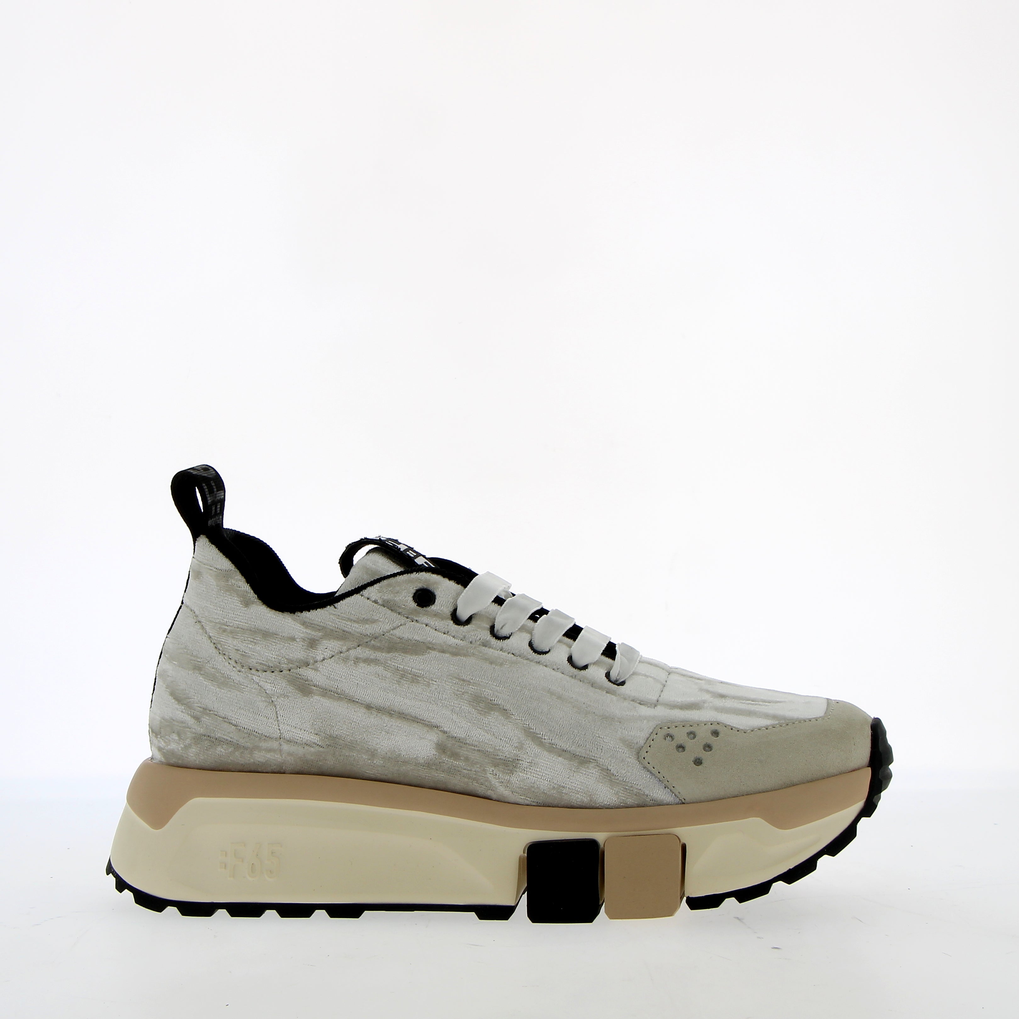 Sneaker in velluto bianco suola superflex leggera