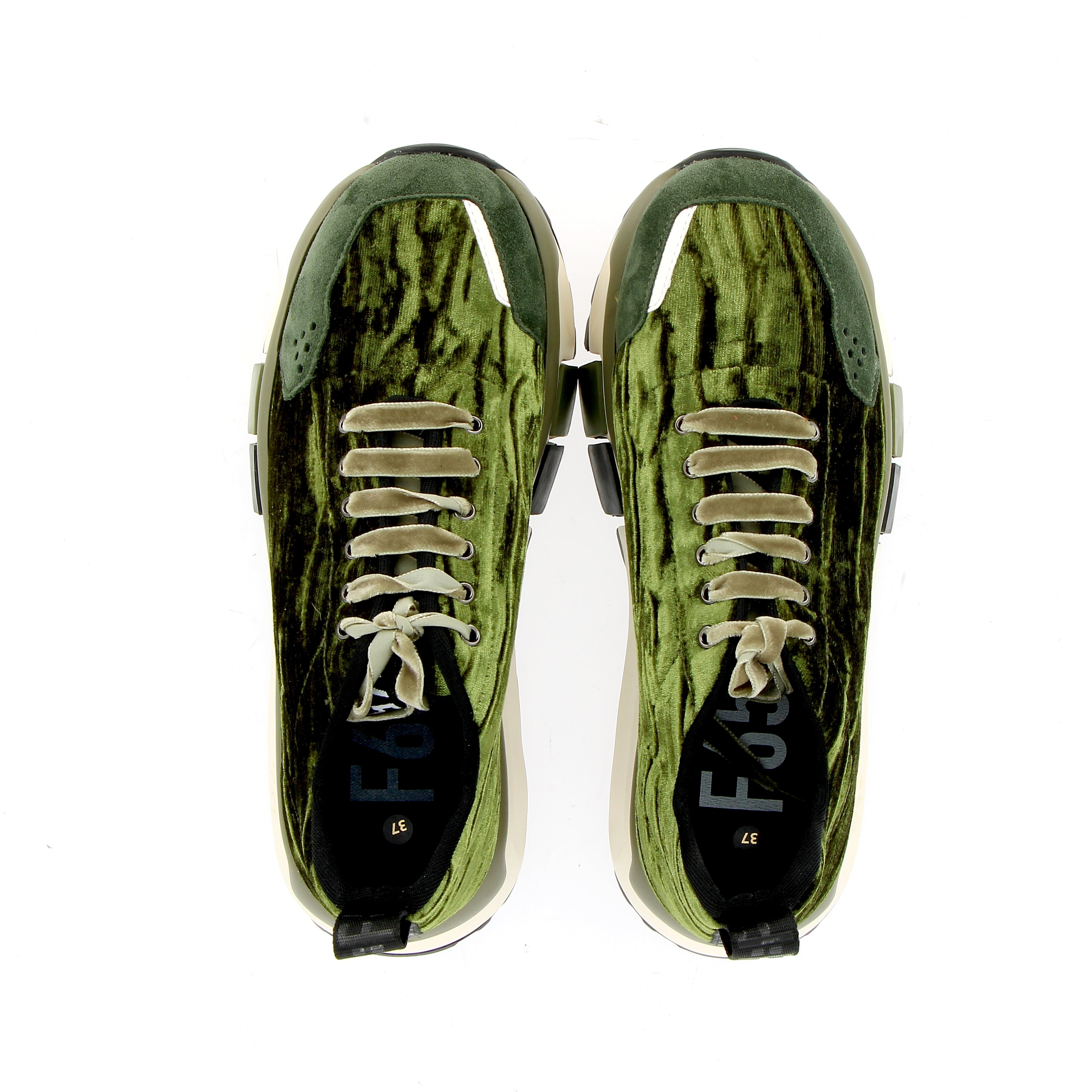 CitySneaker in velluto verde bosco suola superflex leggera