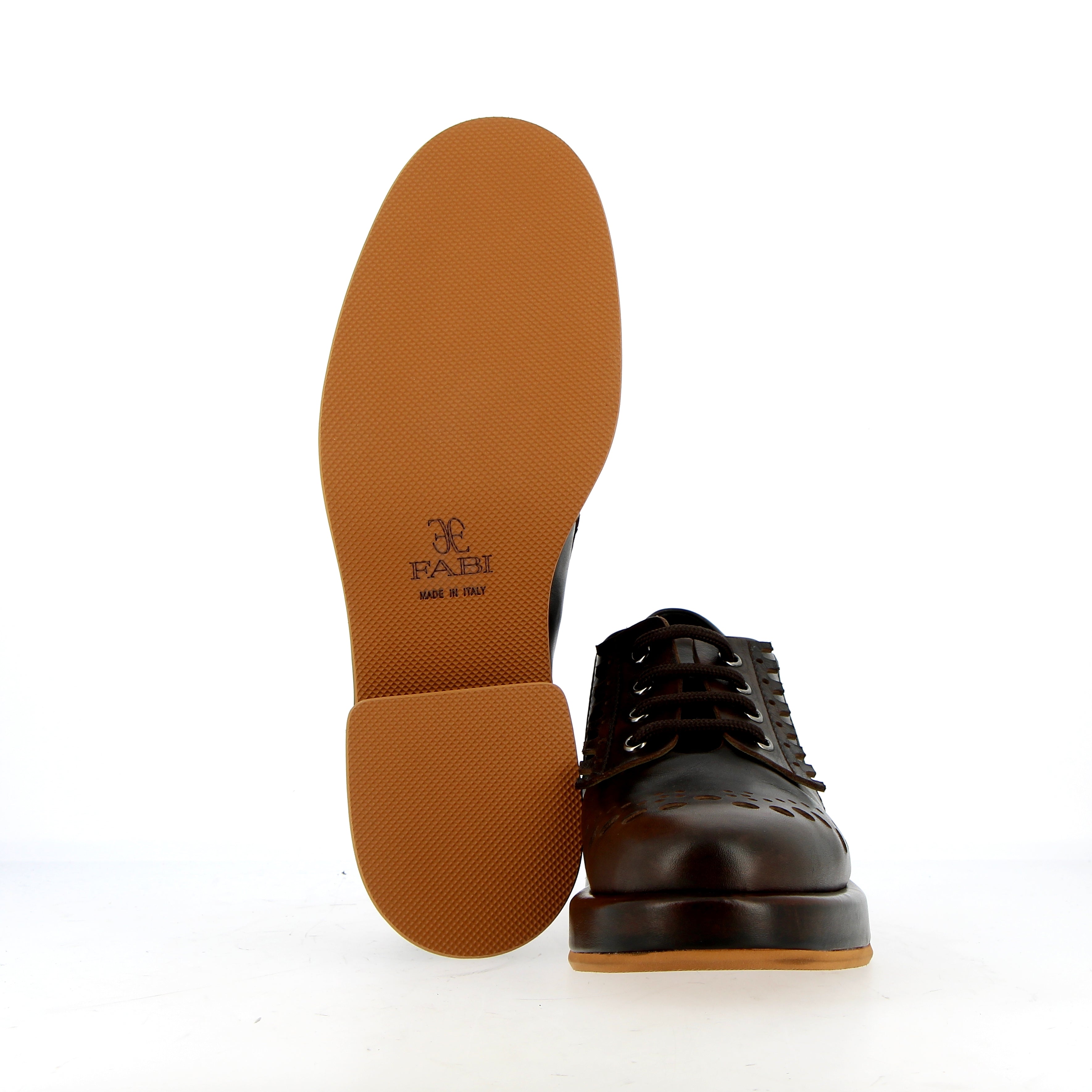 Men's lace-up shoe in dark brown leather