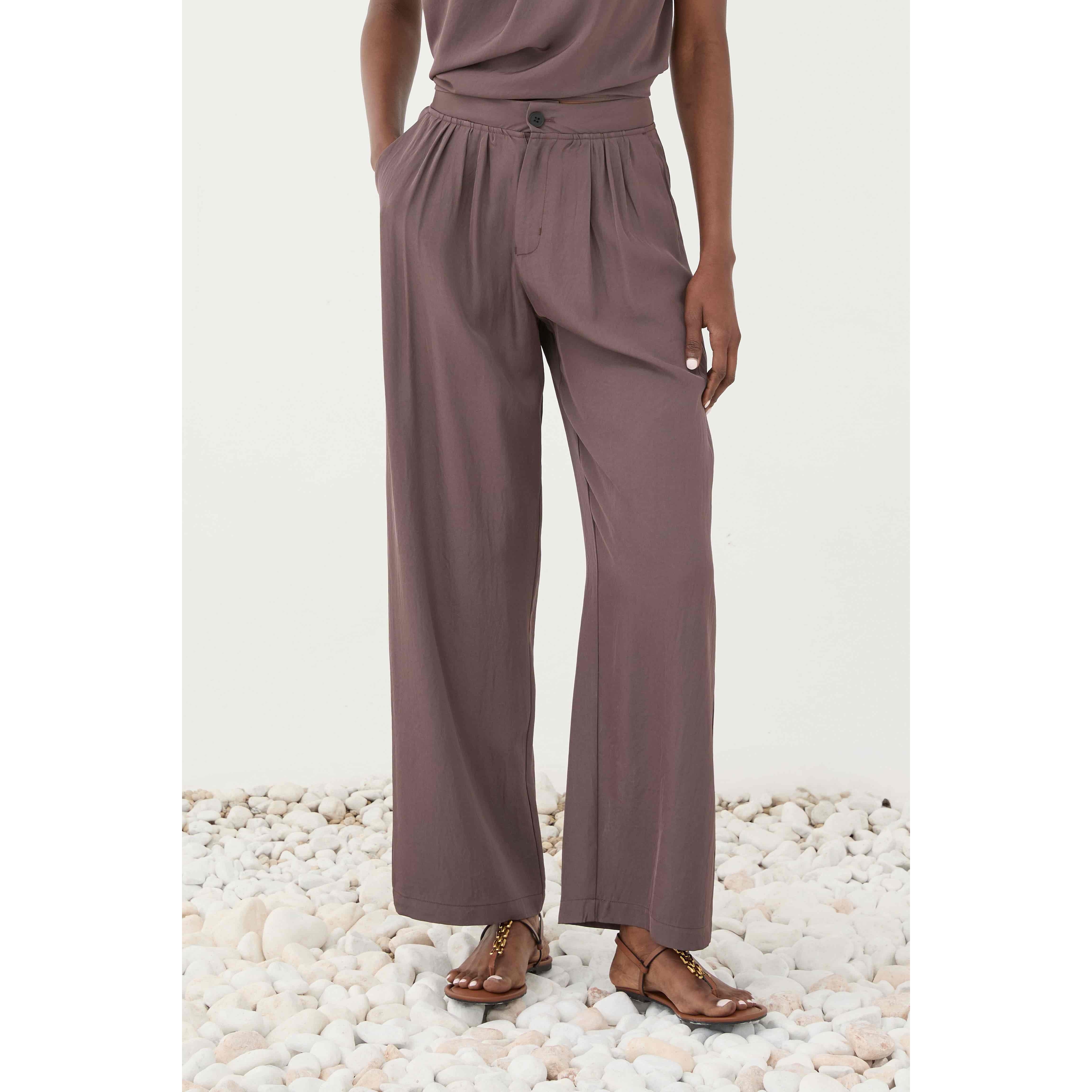 Mauve trousers