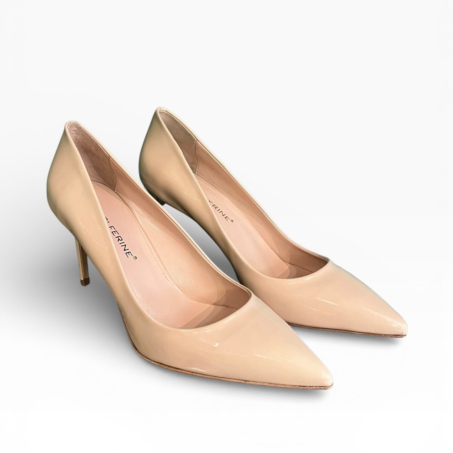 Décolleté a punta in pelle nude lucida tacco 85