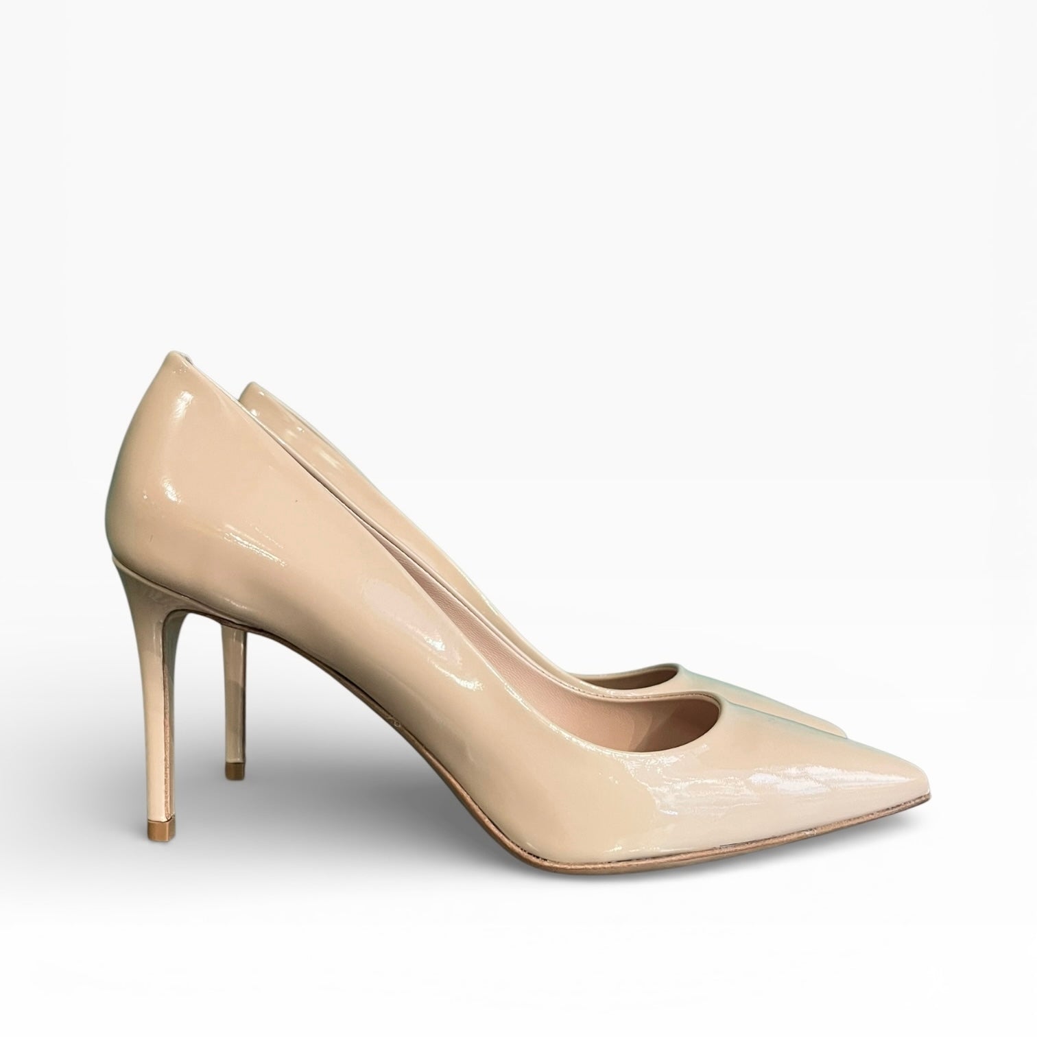 Décolleté a punta in pelle nude lucida tacco 85