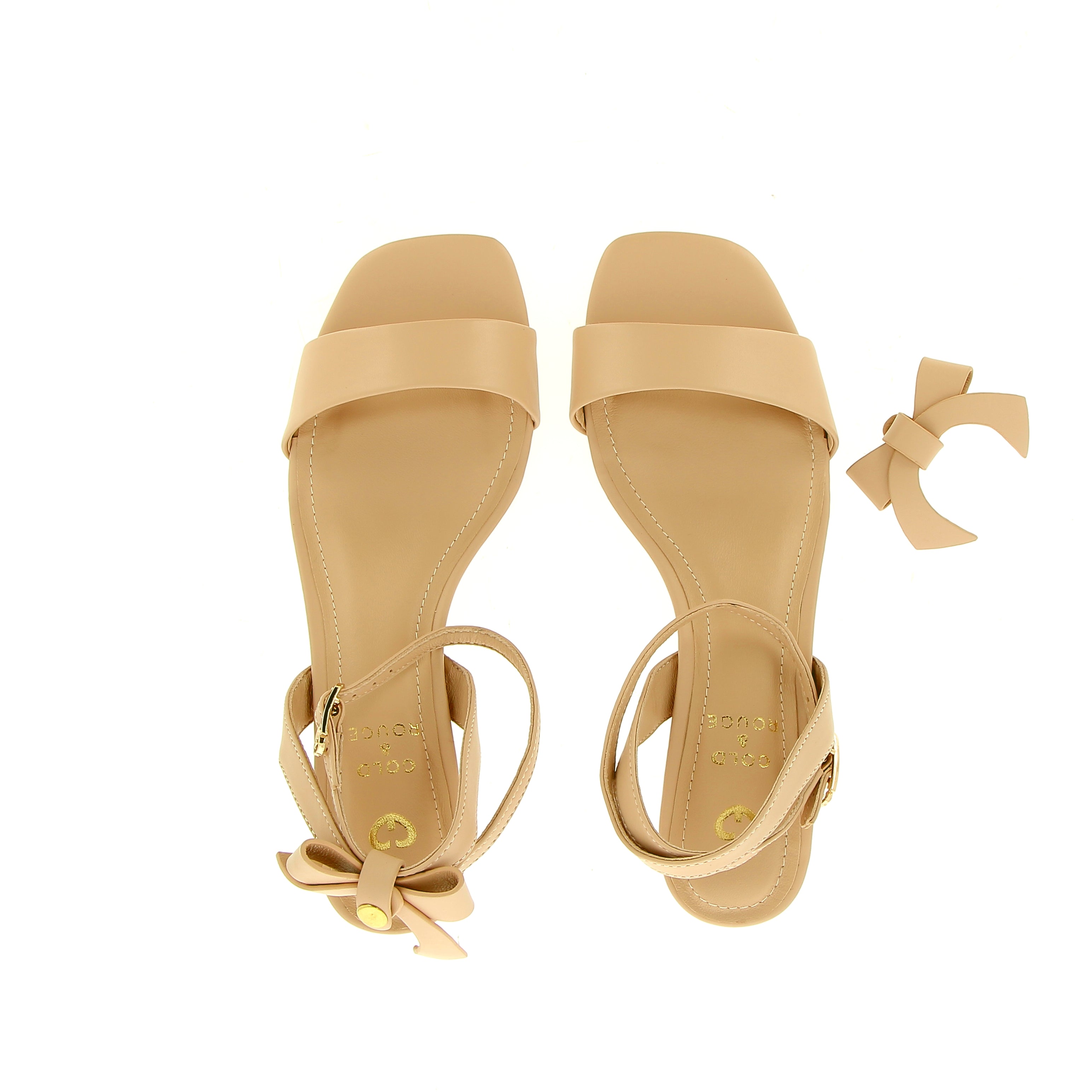 Sandalo in pelle cipria con cinturino