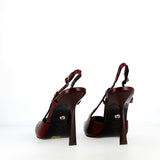 Slingback burgundy con punta oro