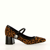 Scarpina in cavallino leopardato con cinturino a strap