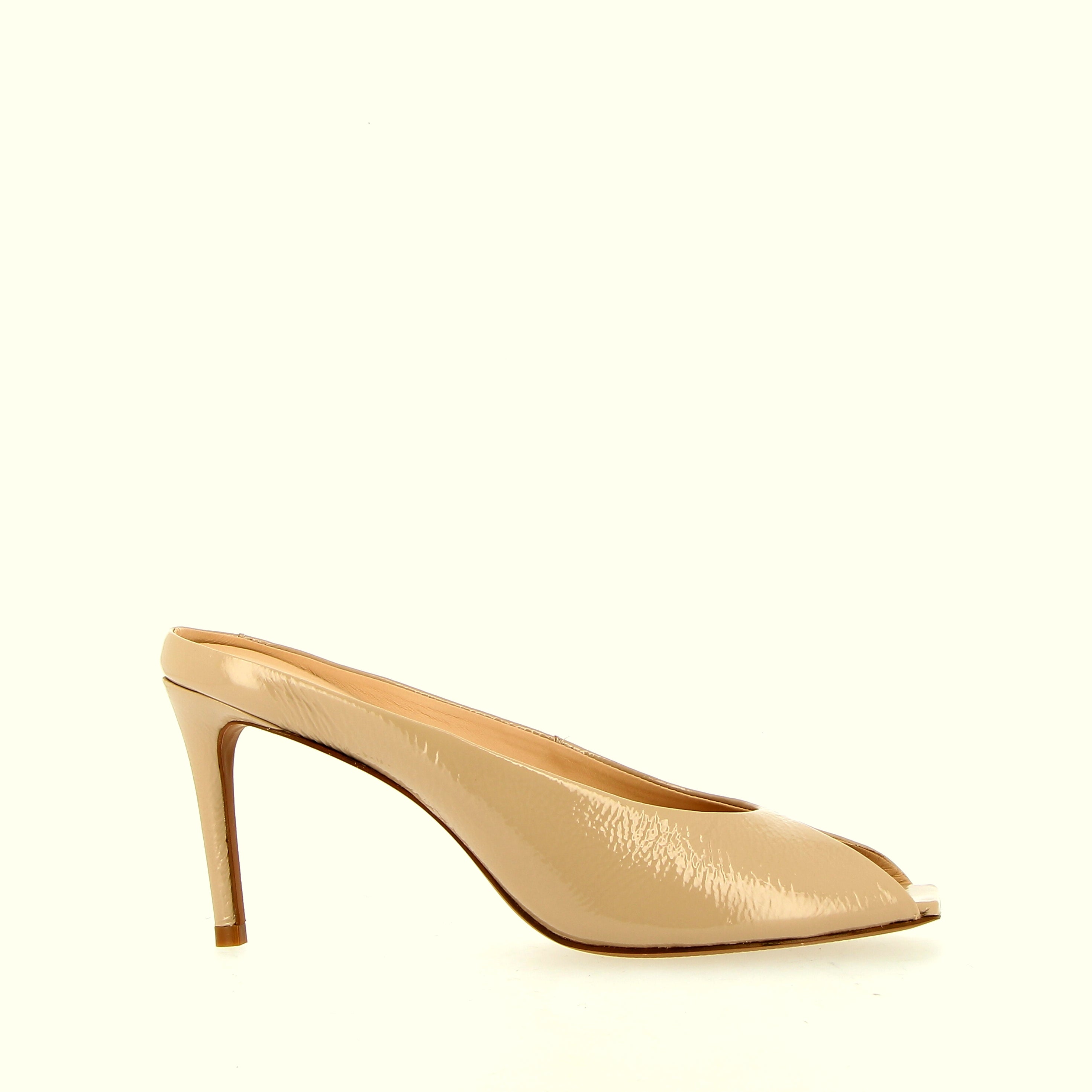 Sandalo mule in pelle lacca beige