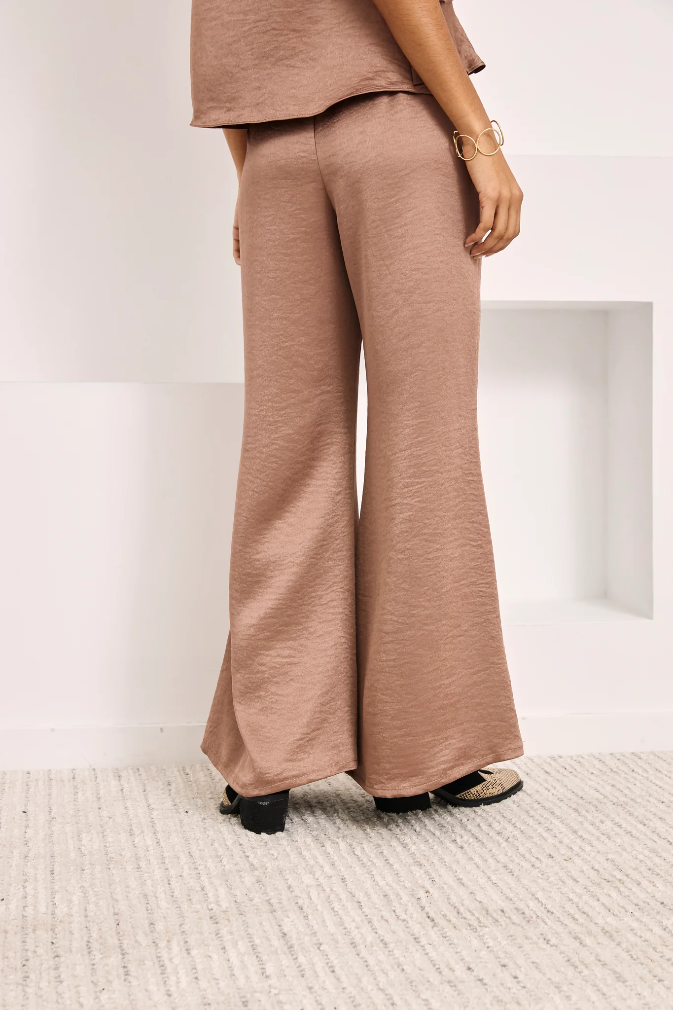 Pantaloni svasati