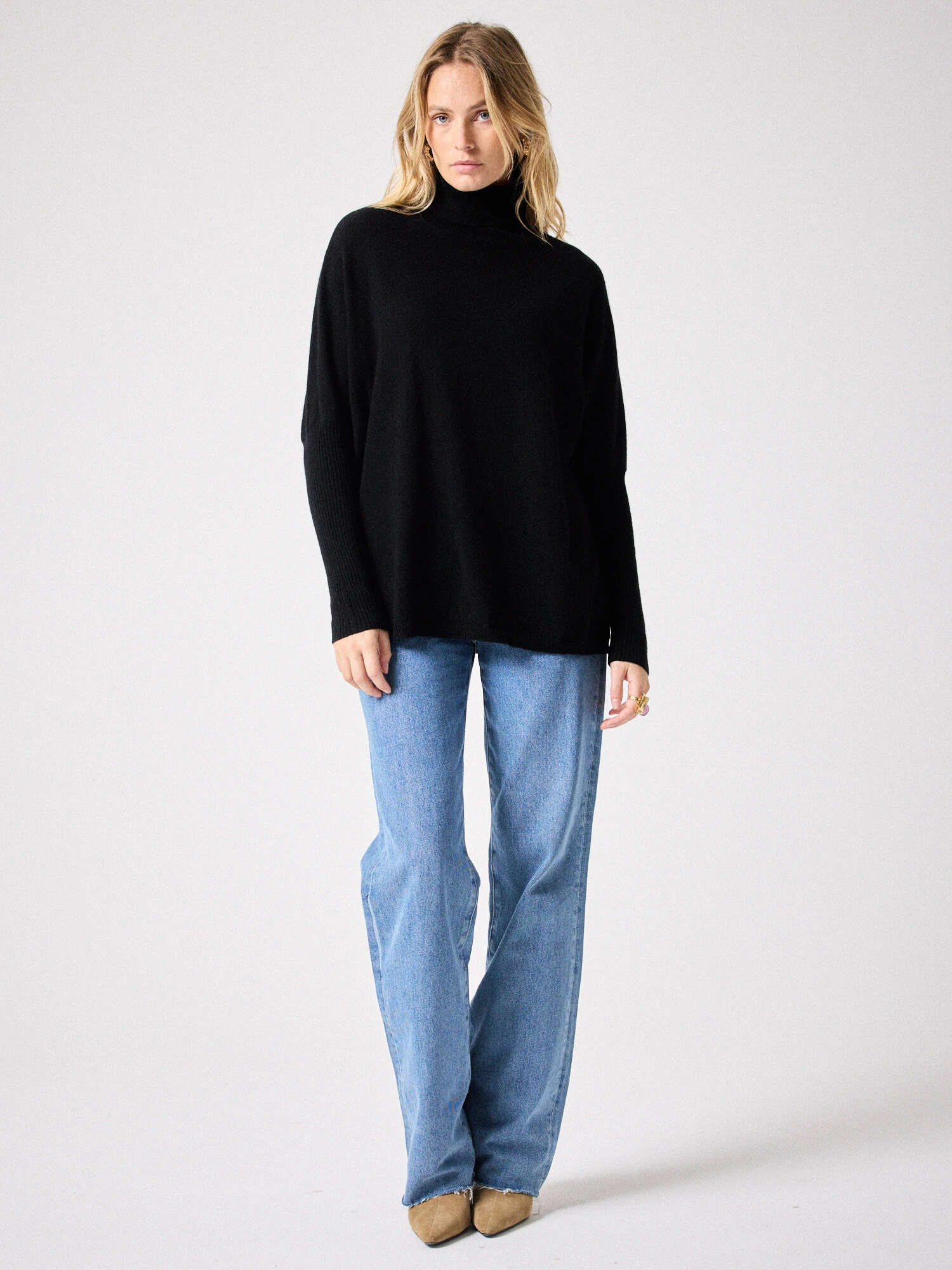 Maglione collo alto Margareth in cashmere nero