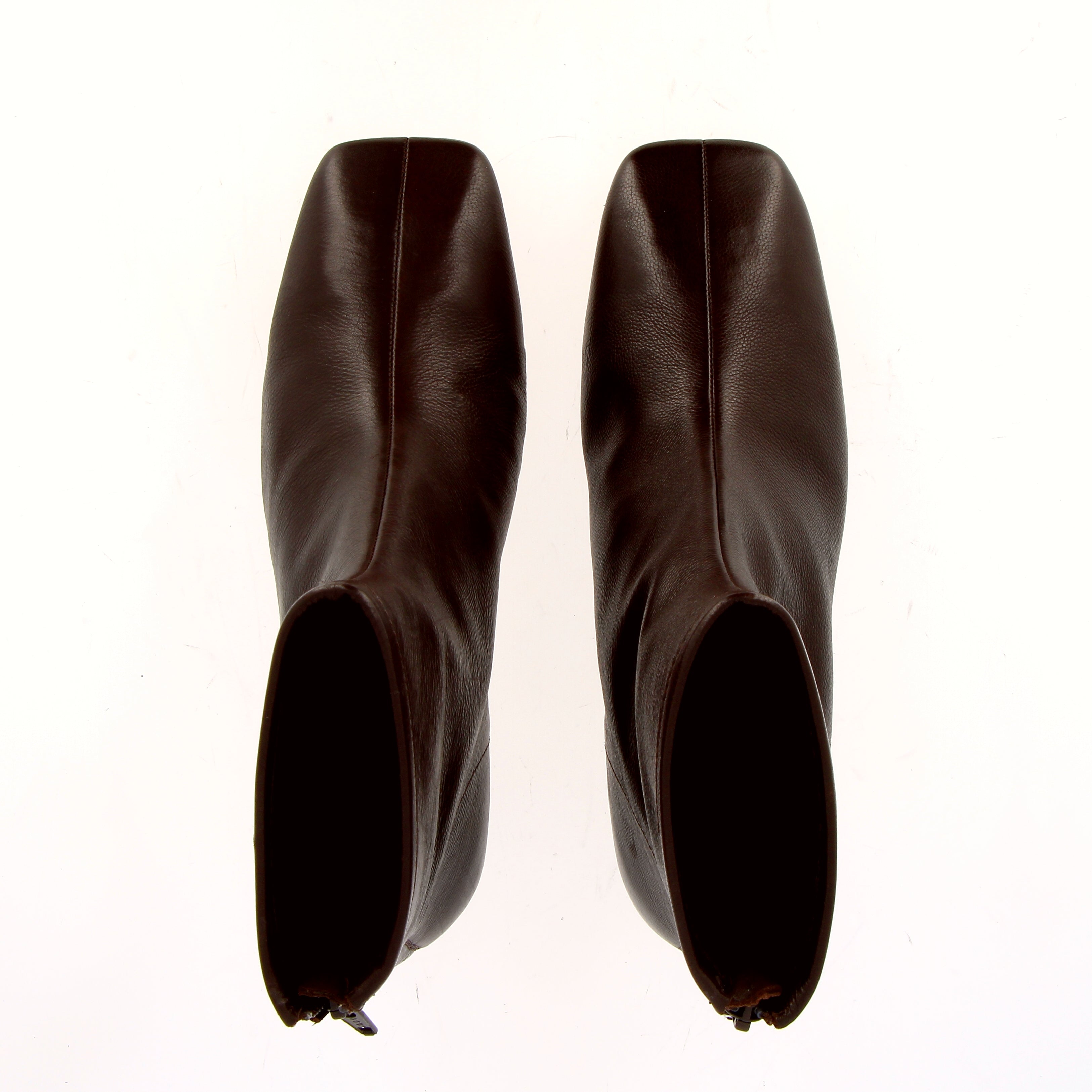 Stivaletto in pelle marrone tacco basso