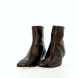 Stivaletto in pelle marrone tacco basso