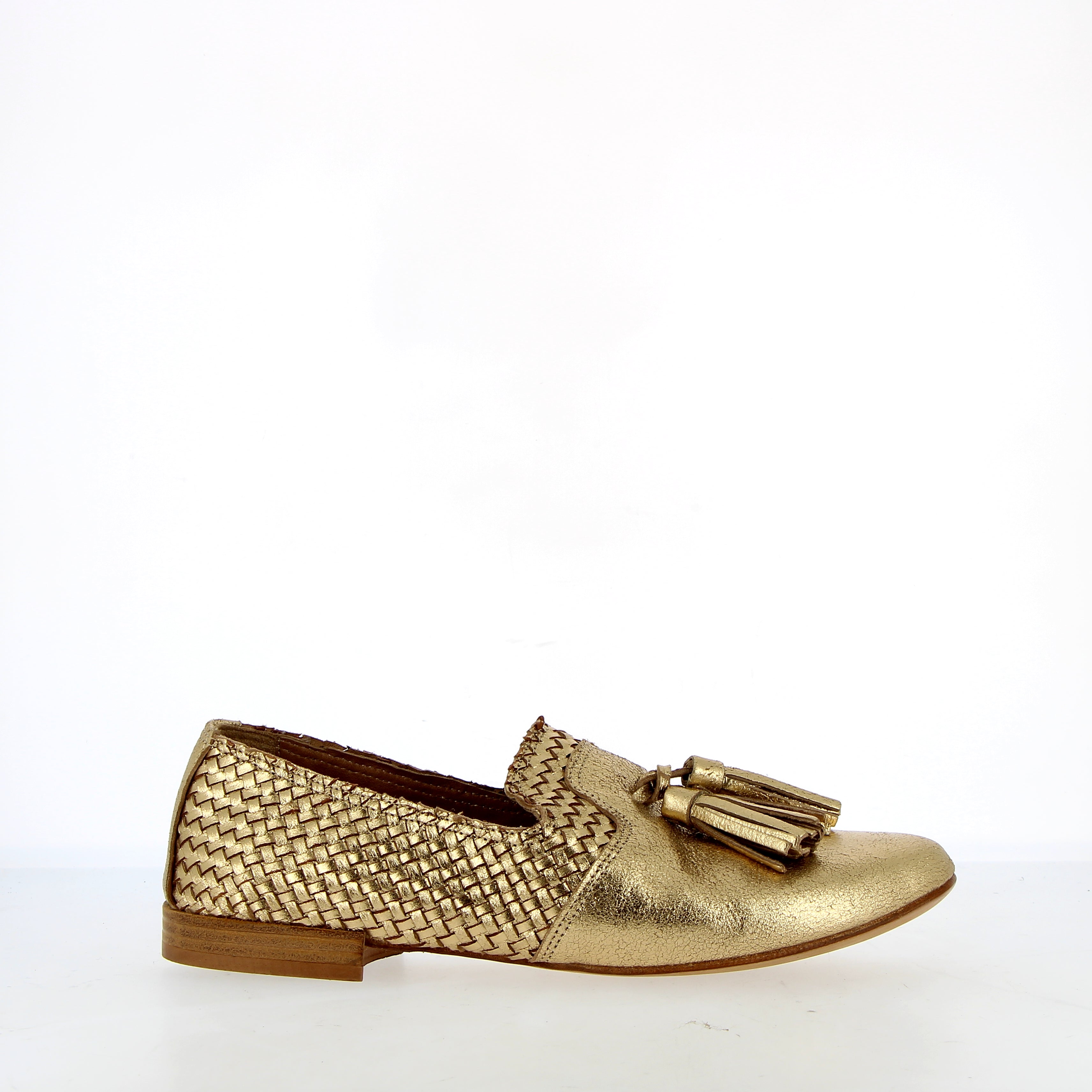 Mocassino in morbida pelle oro intrecciato a mano