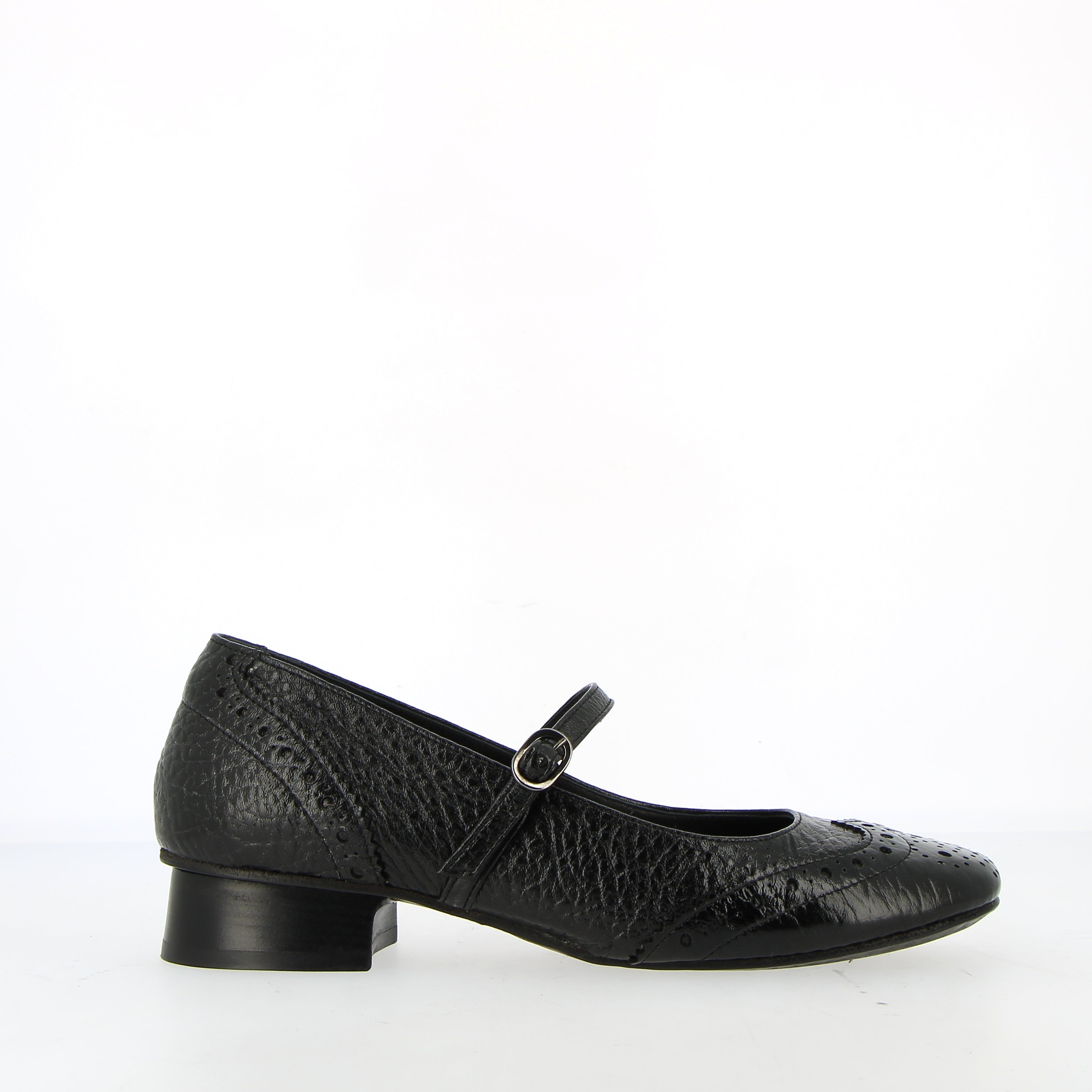 Ballerina bassa morbida in pelle vernice nera con cinturino