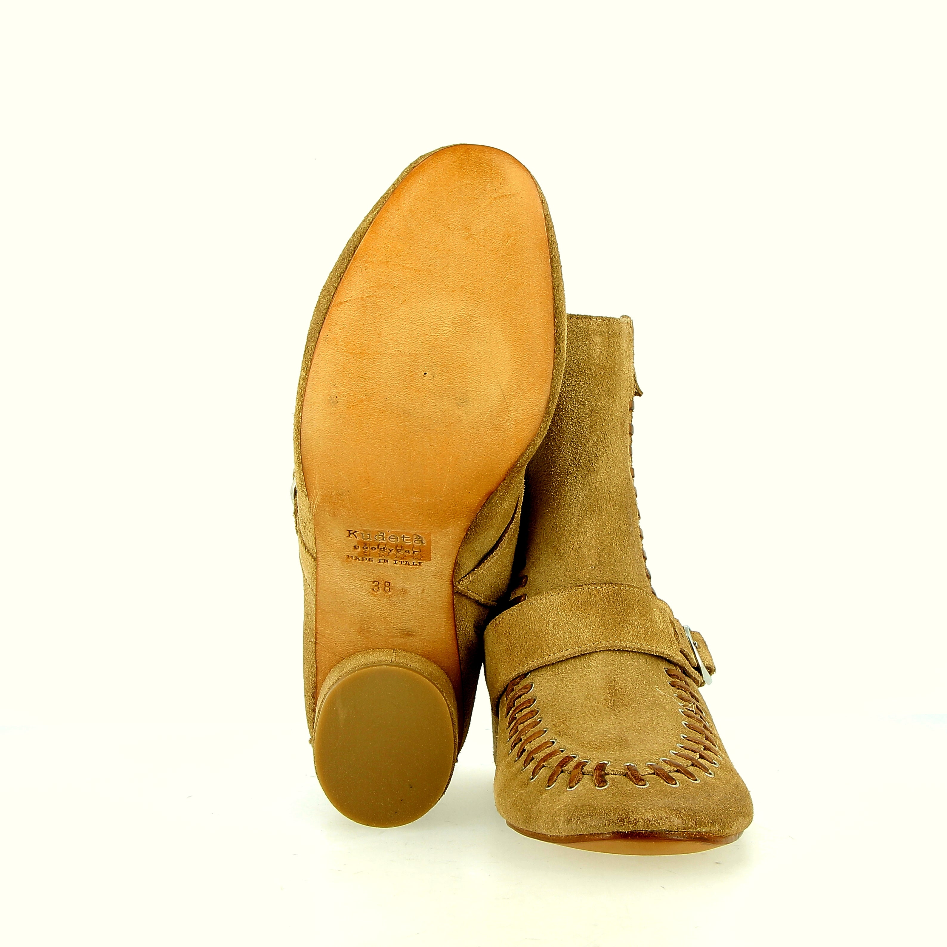 Stivaletto donna in camoscio beige ipersoffice