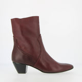 Stivaletto zippato in morbida nappa bordeaux