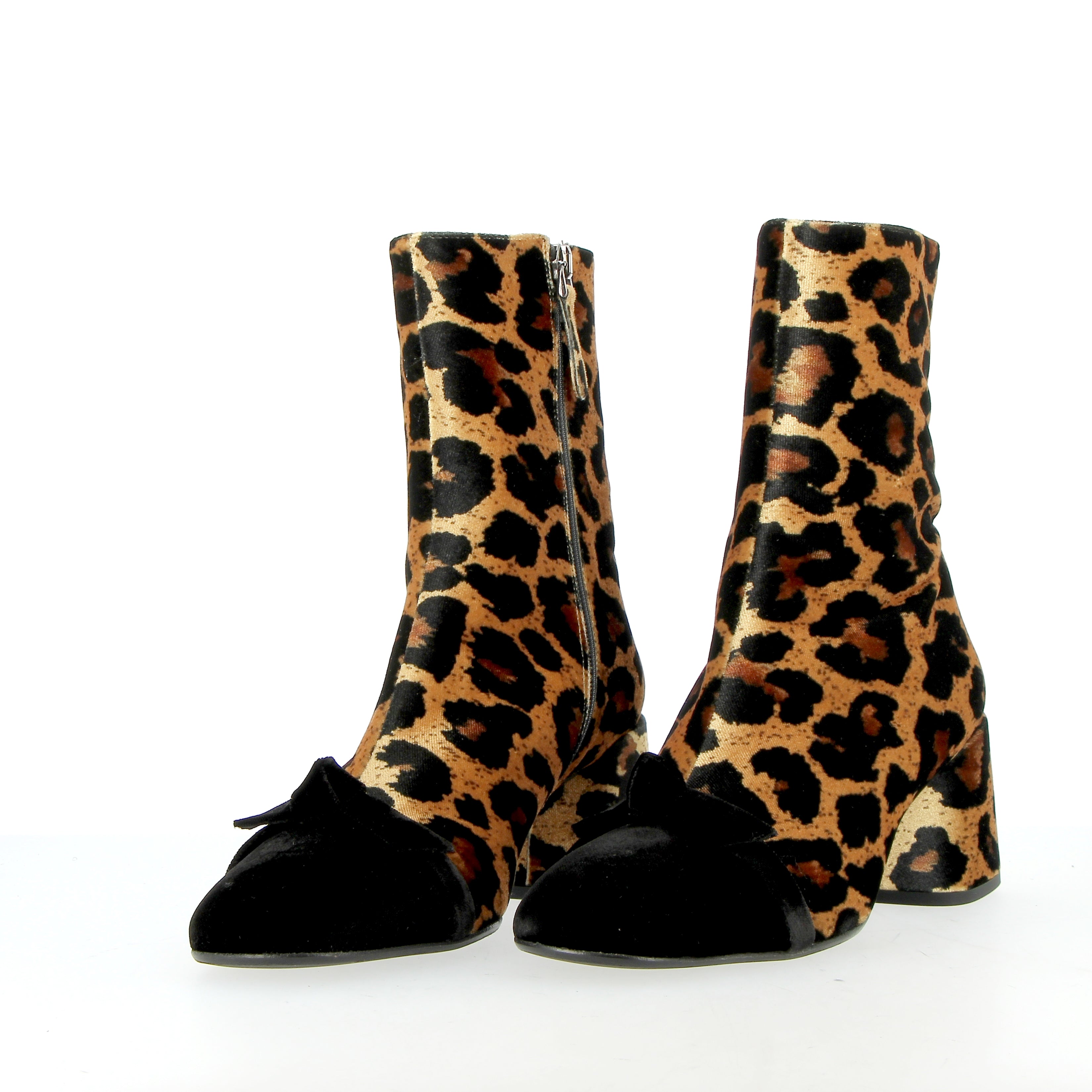 Leopard-print ankle boot with velvet tip.