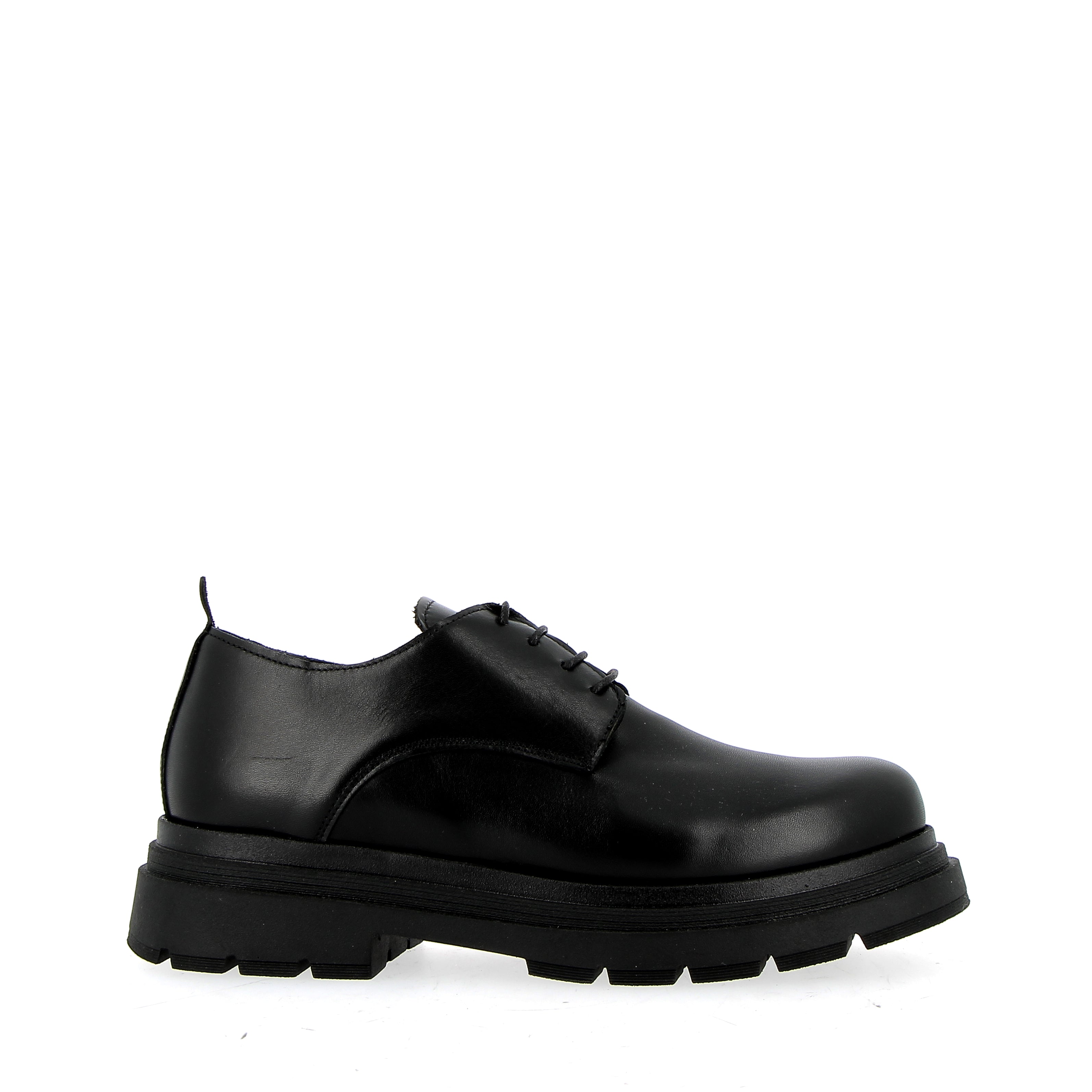 Black calfskin lace-up sailor shoe