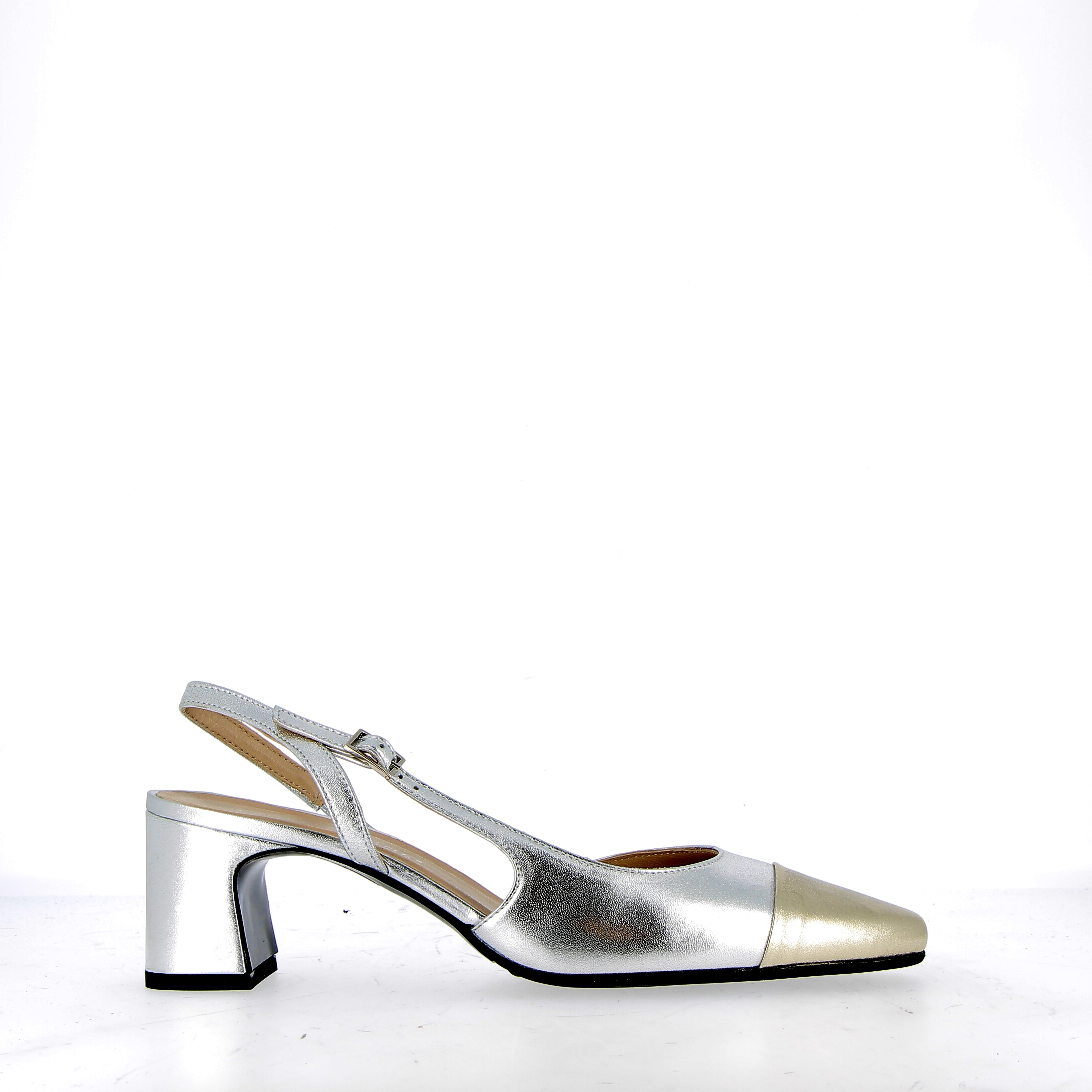 Silver sling back with platinum tip