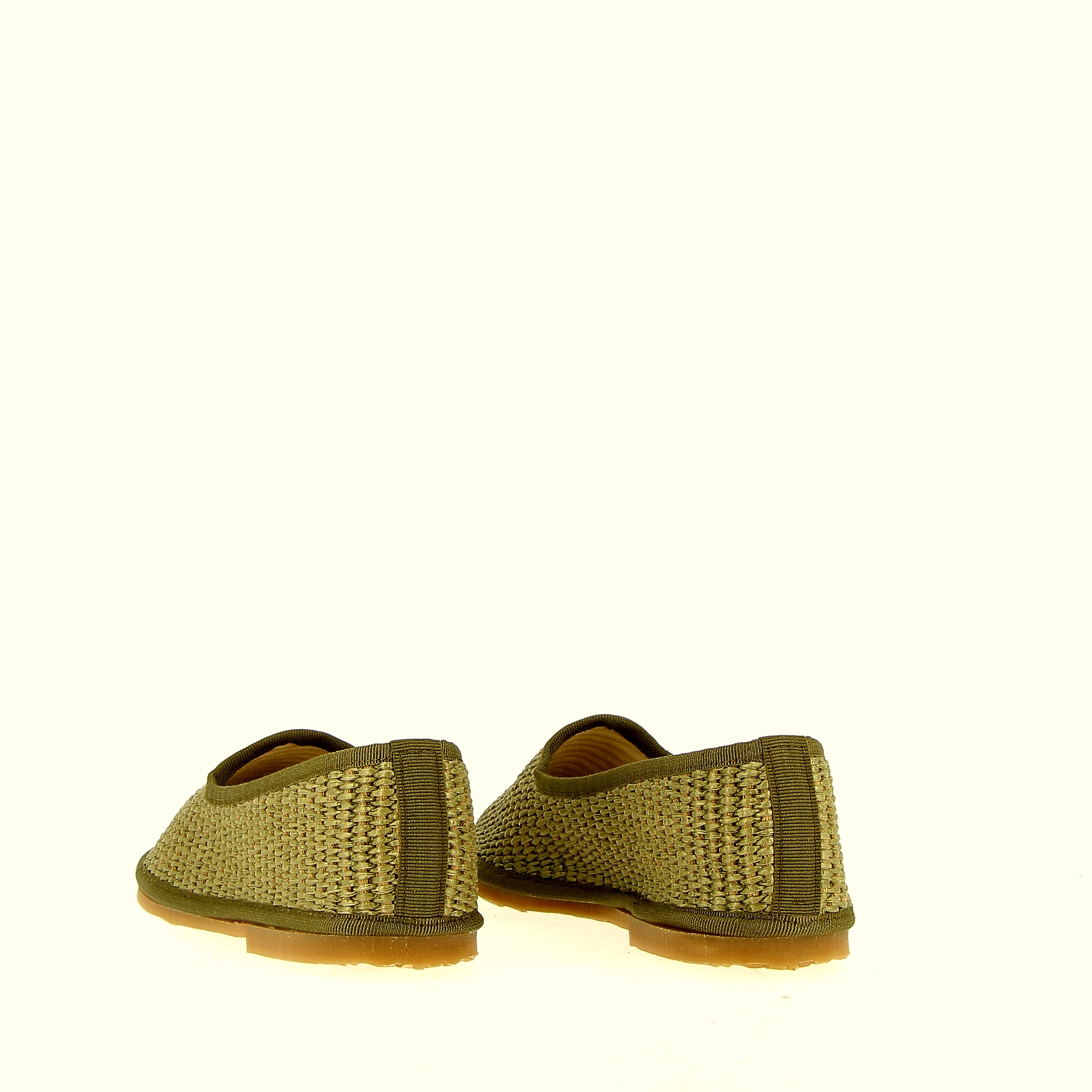 Ballerina modello friulana in raffia oliva