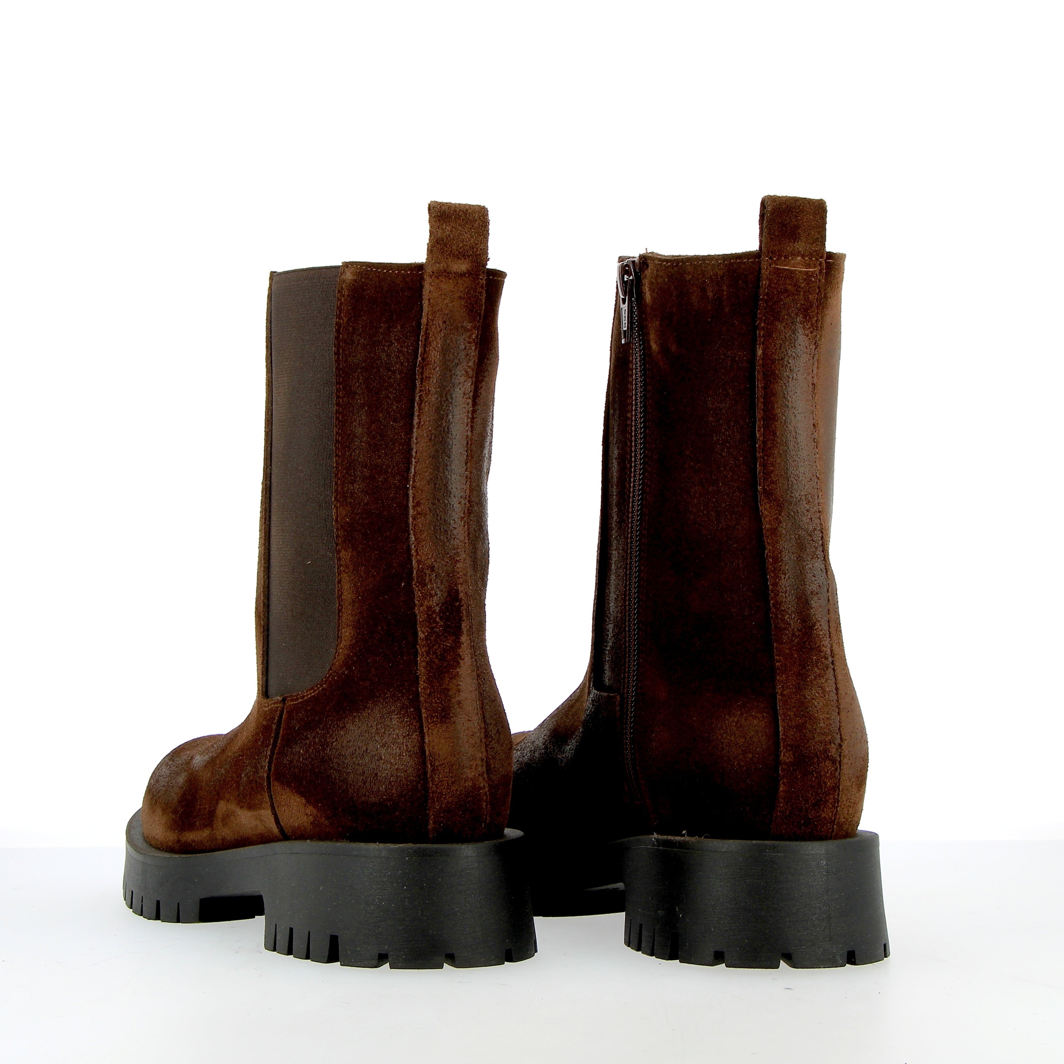Chelsea boot in pelle scamosciata testa di moro trattata vintage