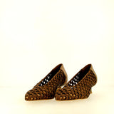 Decolleté in pelle intrecciata tabacco