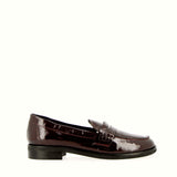 College-style loafer in burgundy naplack