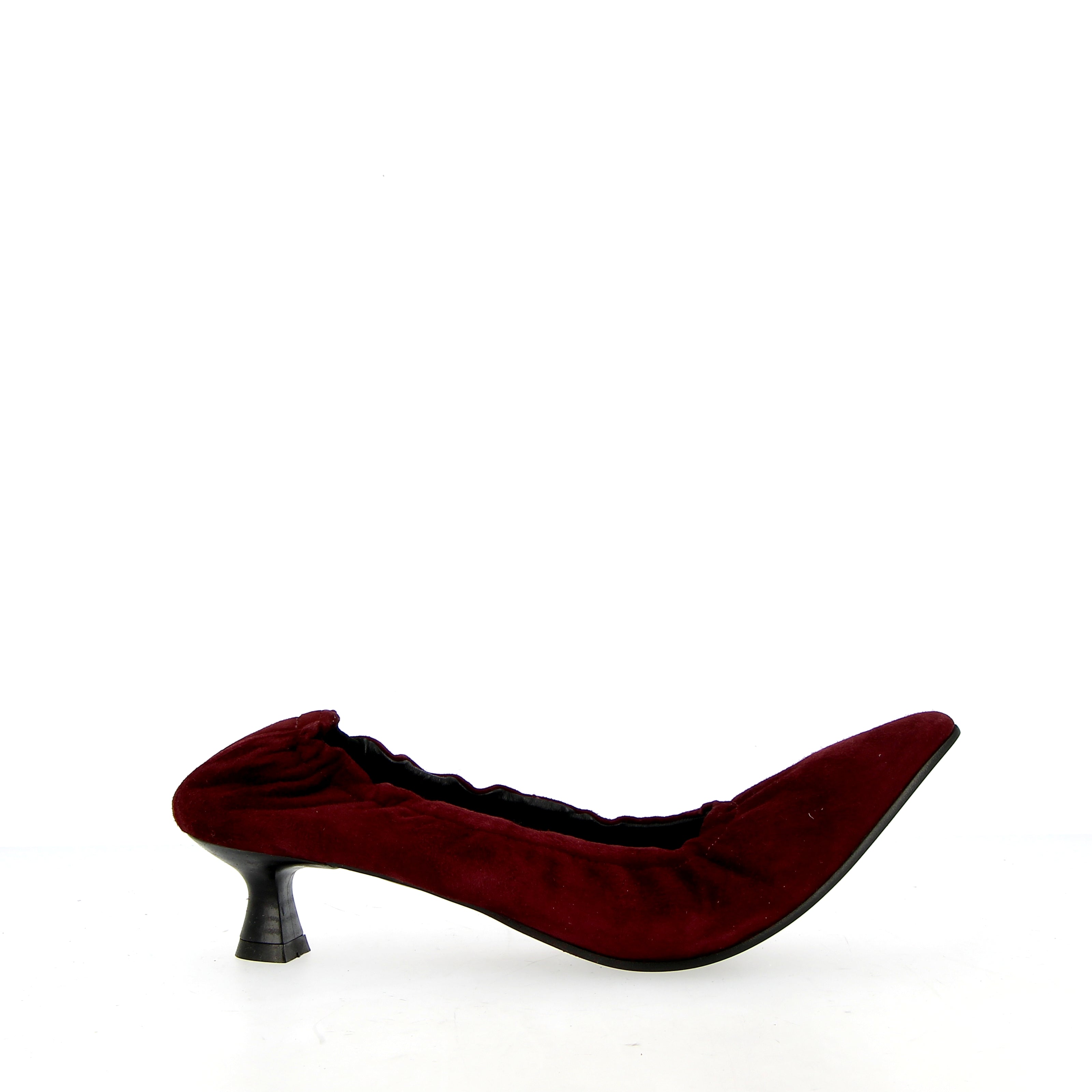 Pucker pump in camoscio bordeaux