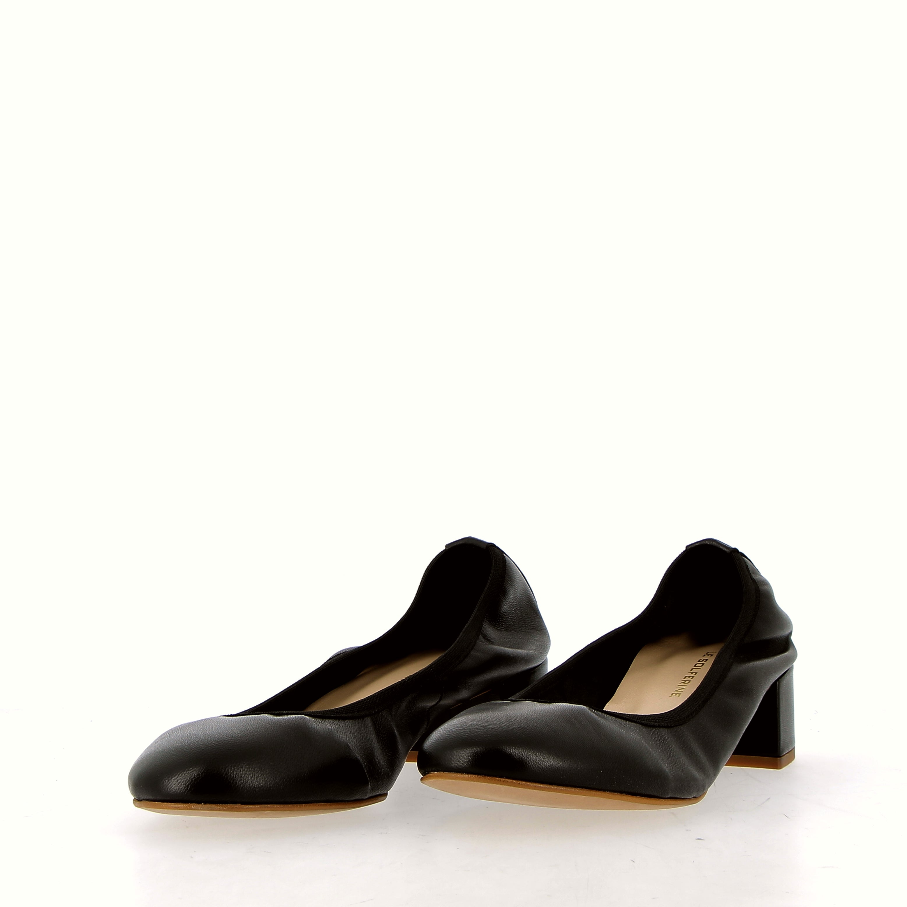 Pucker pump ballerina in nappa nera sfoderata