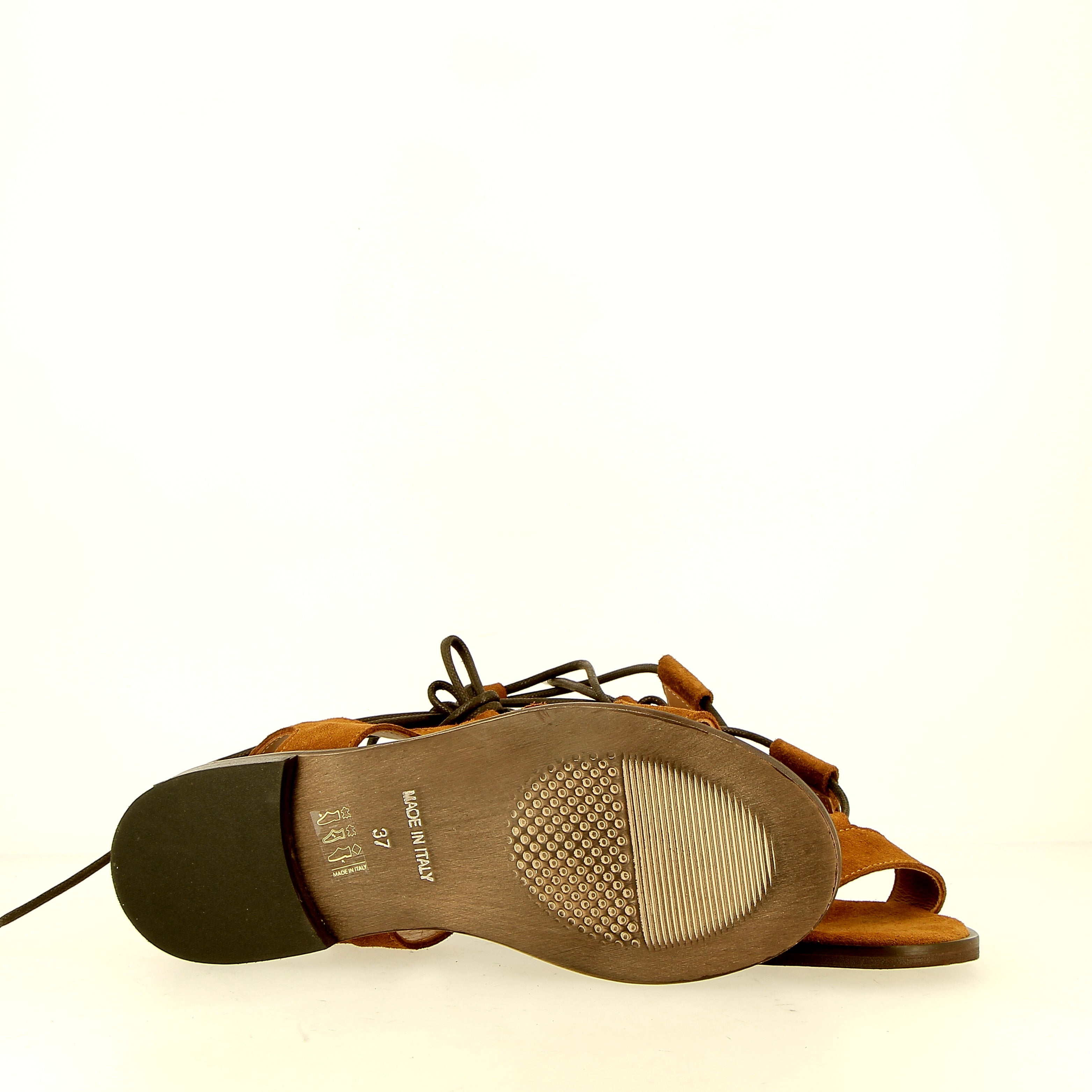 Suede leather sandal with laces