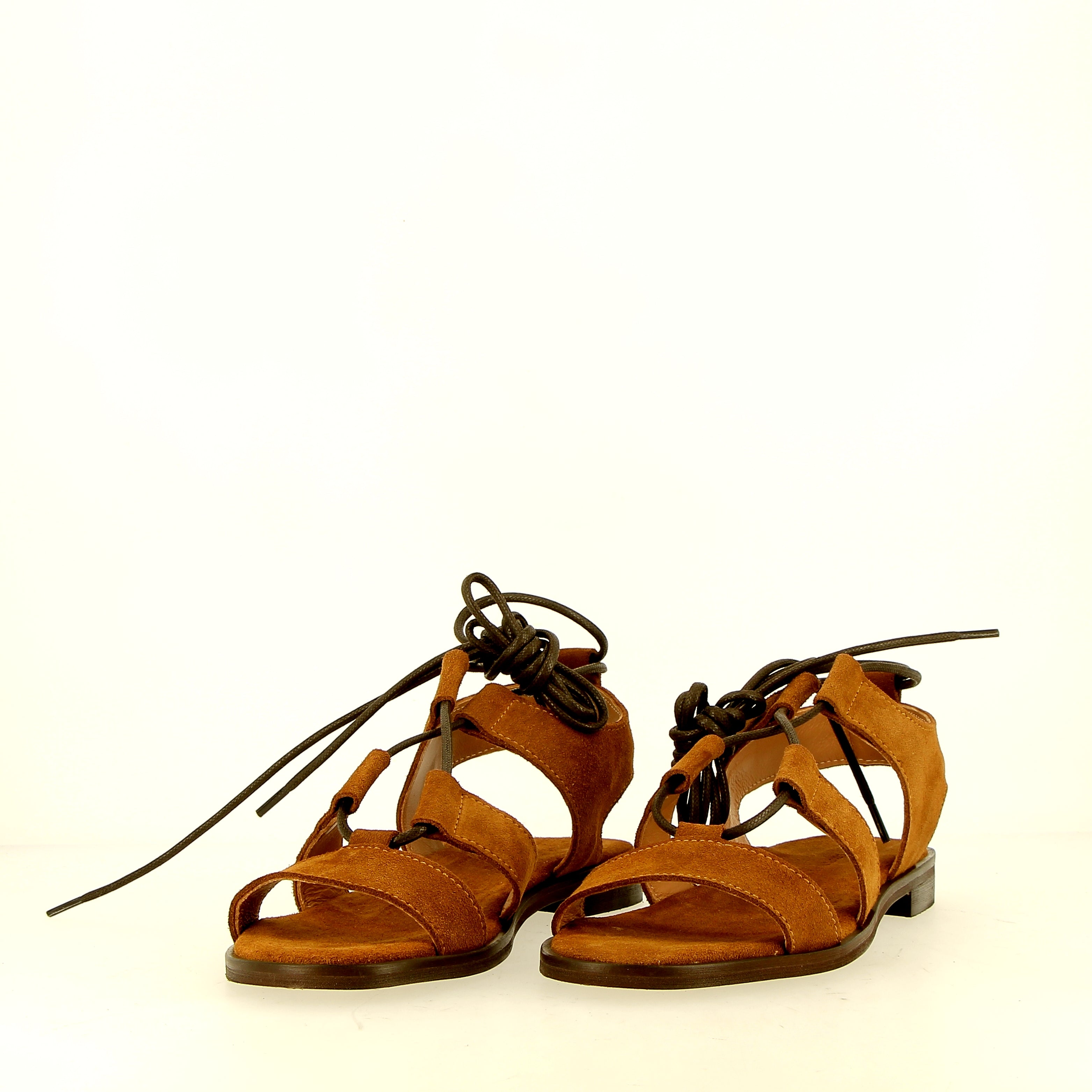 Suede leather sandal with laces