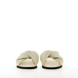 Milky white leather sandal with accessory