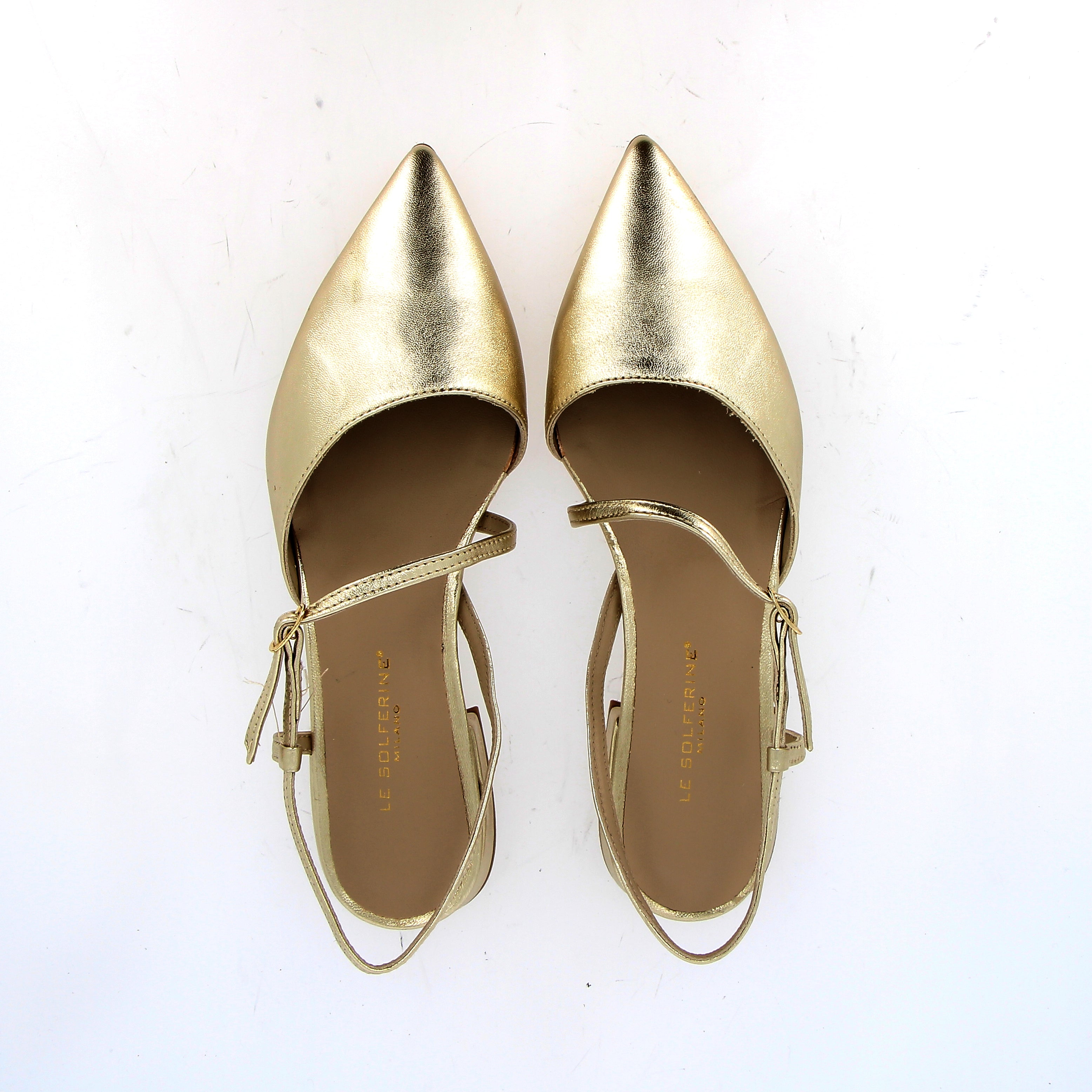 Slingback basso in nappa platino con cinturino