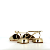 Slingback basso in nappa platino con cinturino