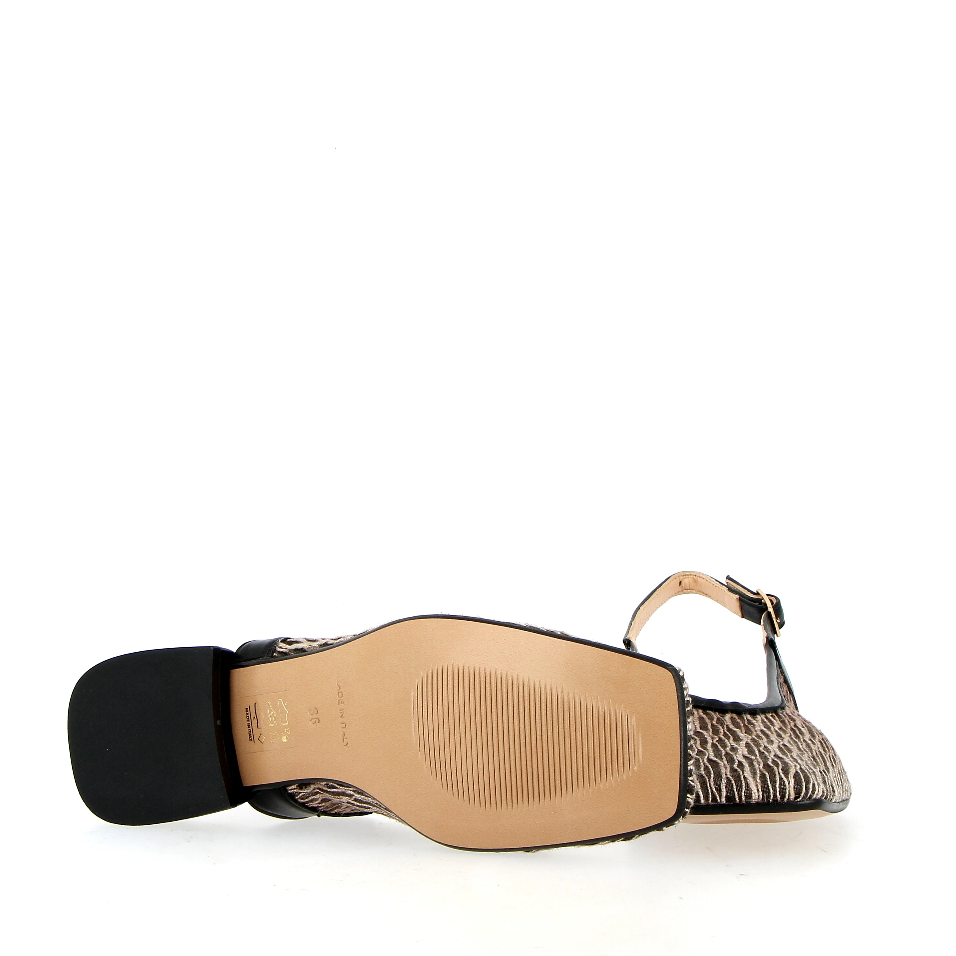 Slingback basso nero con tessuto a rete a motivi