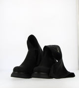 Black stretch vegan boot with zip