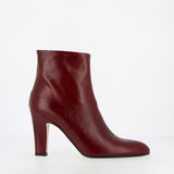 Stivaletto zippato su tacco in pelle lucida nera bordeaux