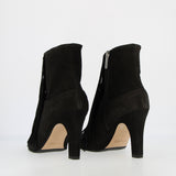 Stivaletto con frangia in camoscio nero zip interna laterale