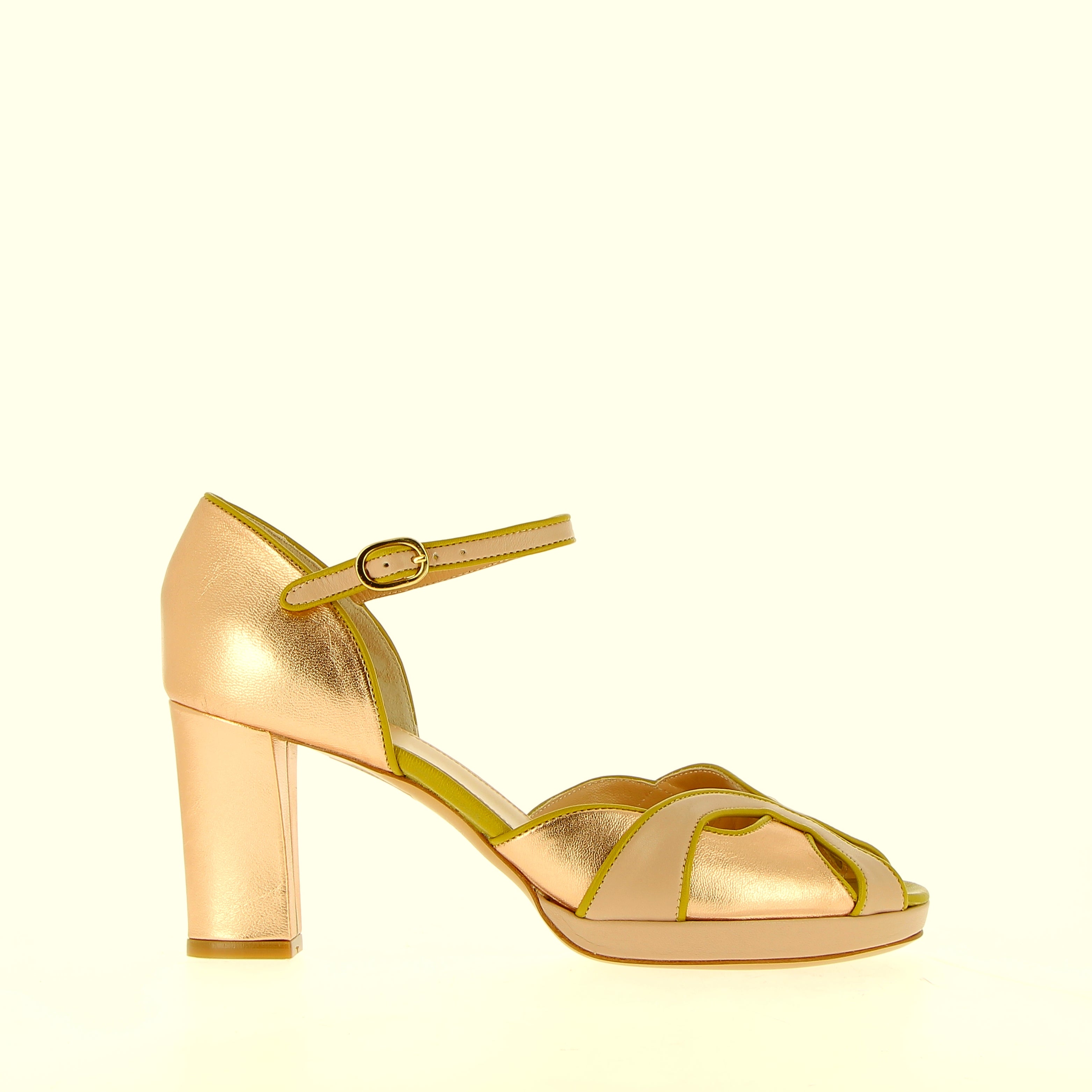Sandalo in pelle metal oro rosa con piccola platform