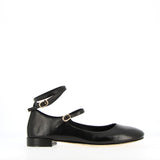 Ballerina with soft black leather straps