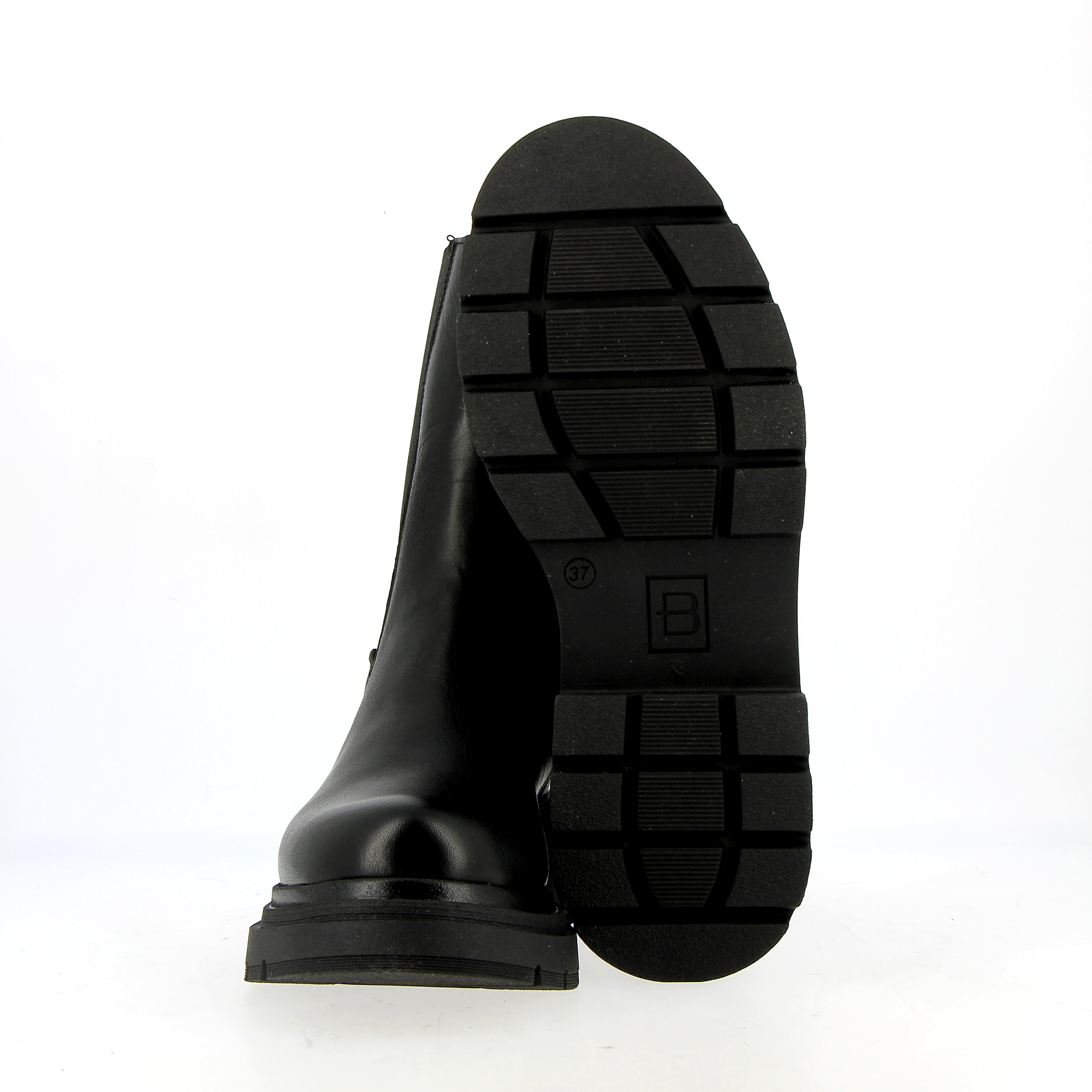 Black calfskin Chelsea boot with zipper