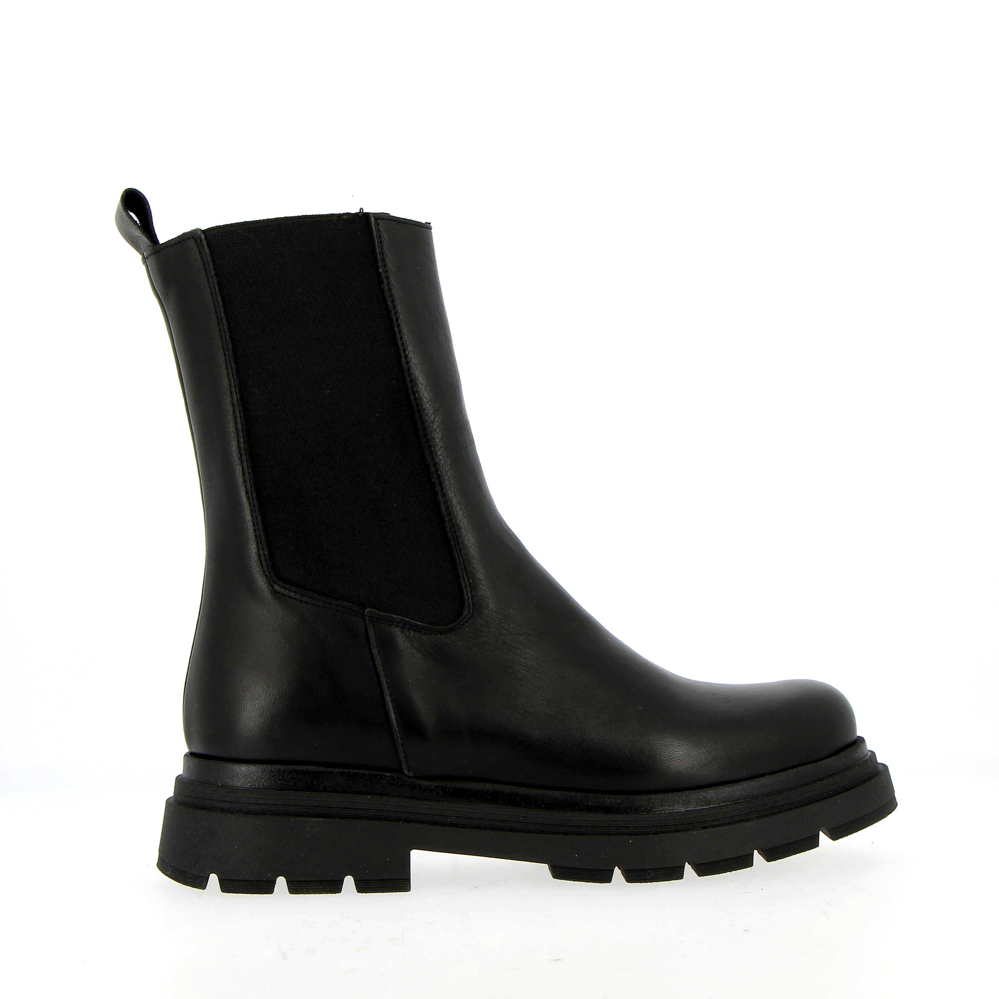 Black calfskin Chelsea boot with zipper