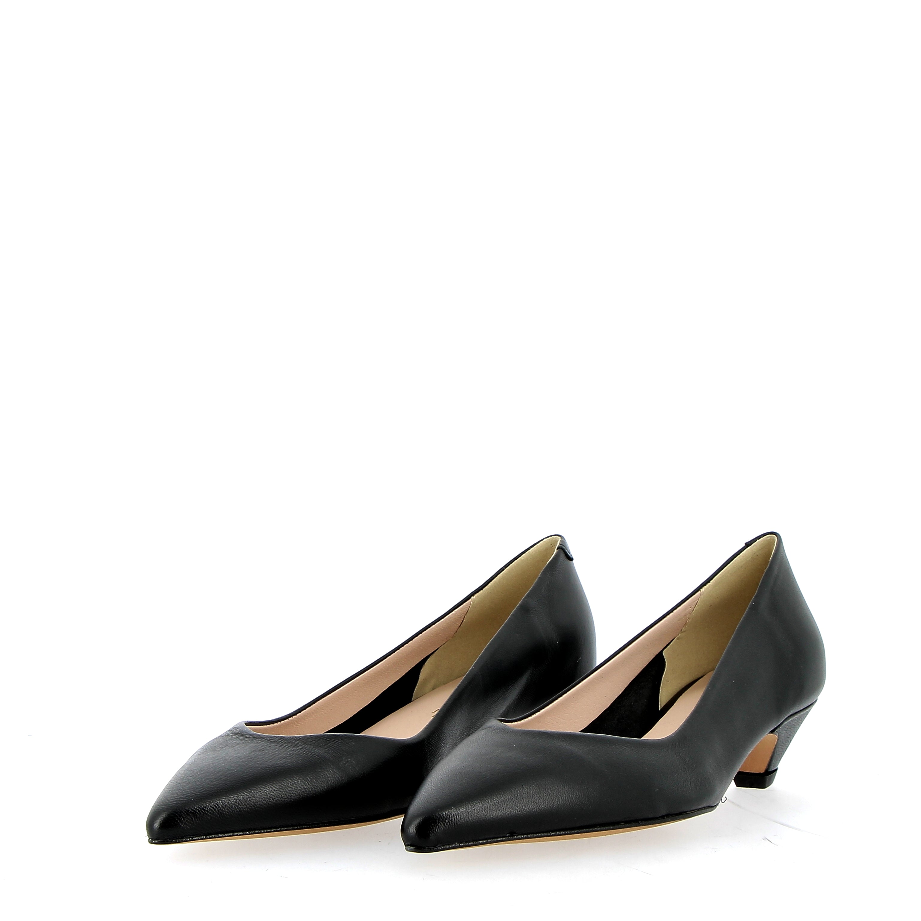 Unlined décolleté in soft black nappa
