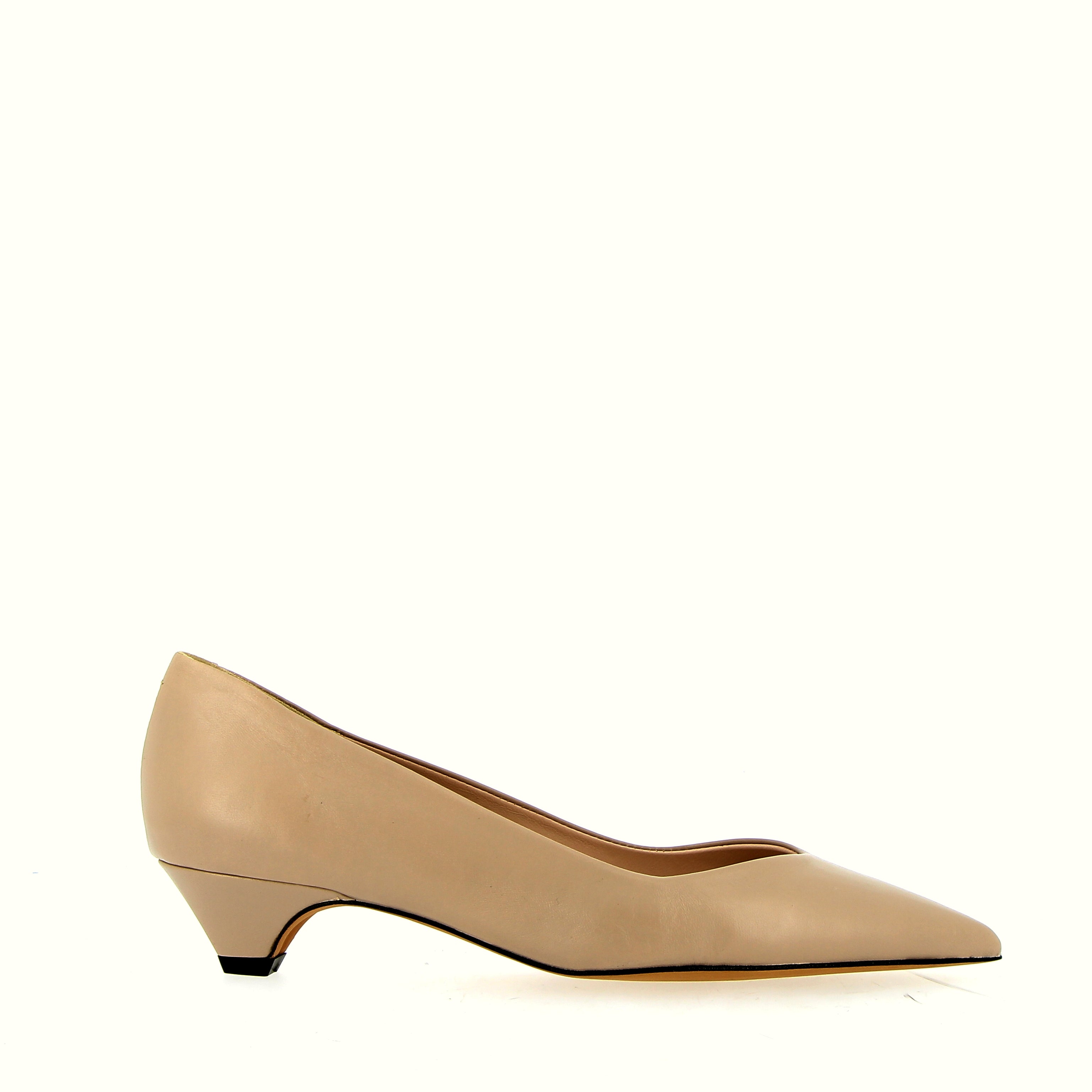 Unlined décolleté in soft phard nappa